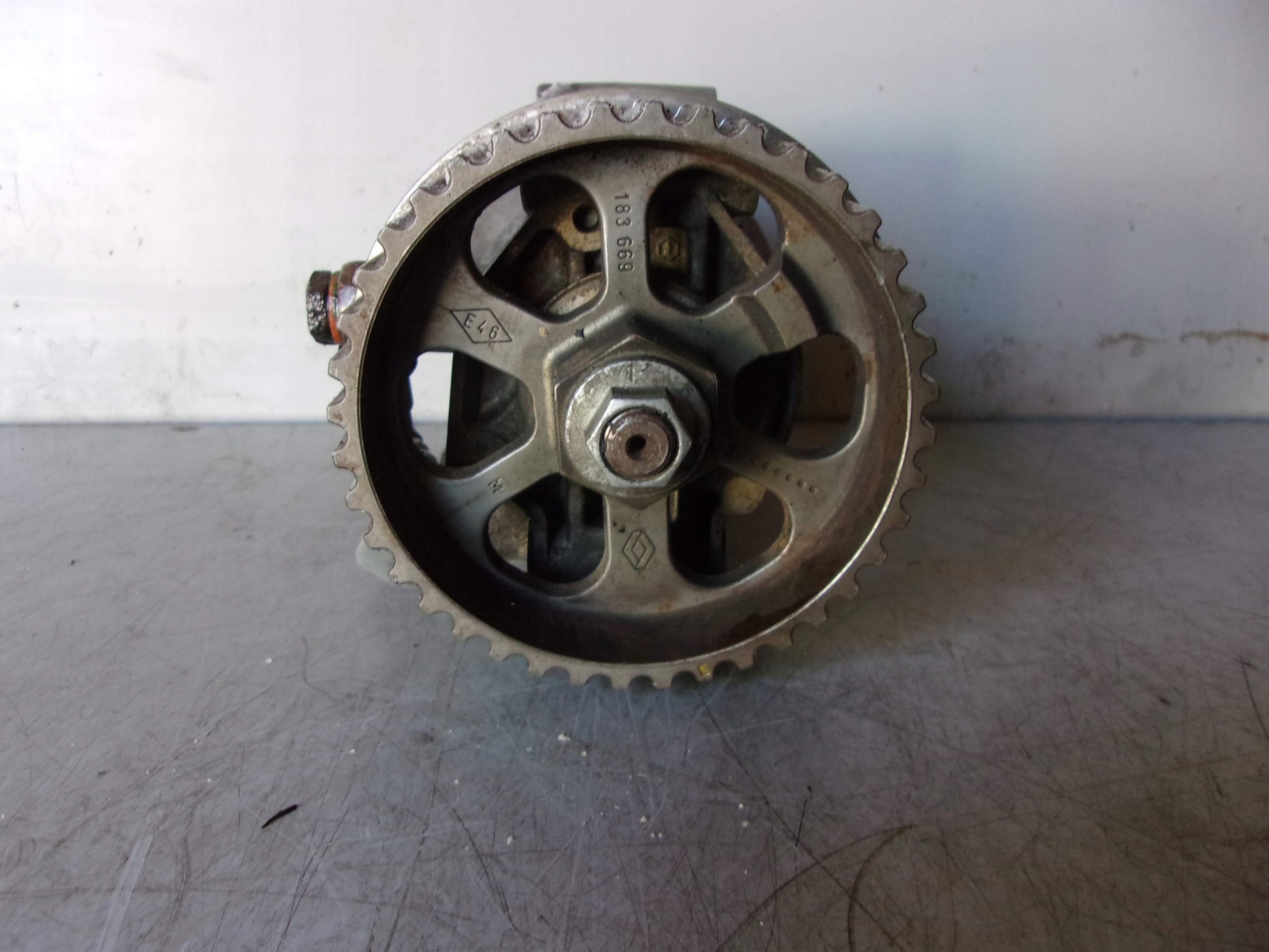 8200057225 - ТОПЛИВНЫЙ НАСОС RENAULT 1.5 DCI 8200379376 ^