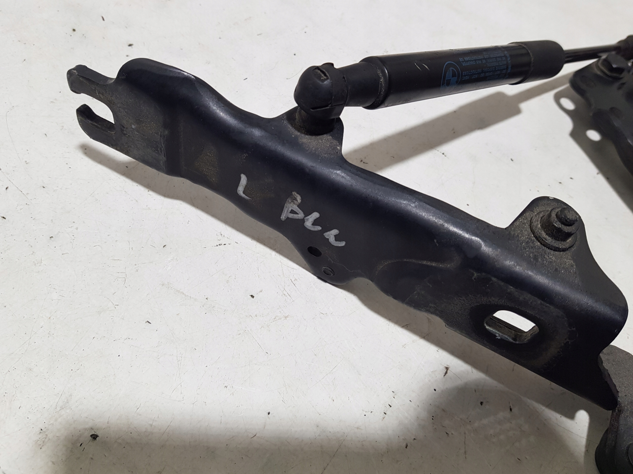 hinges SILOWNIKI bonnets KOMPLET right + left BMW 5 GT F07