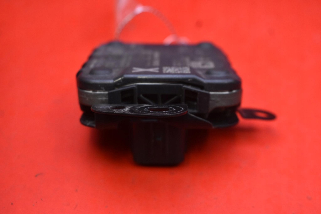 Sensor RADAR DISTRONIC 88210-52120 TOYOTA YARIS CROSS 20-25