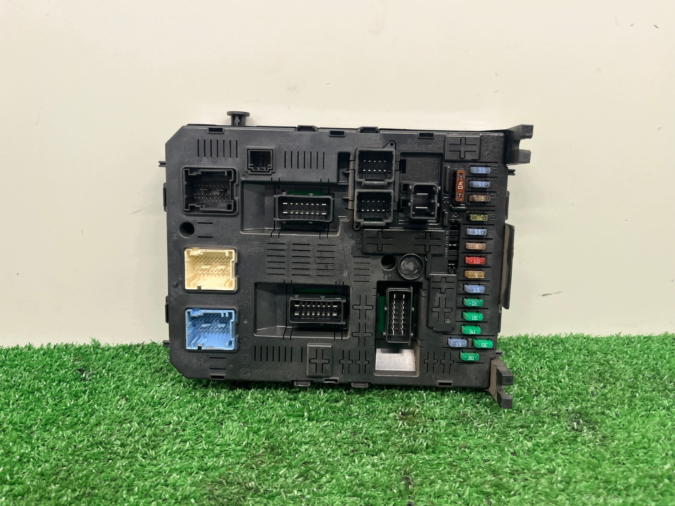 Boîte Module BSI CITROEN BERLINGO 2 966405878001