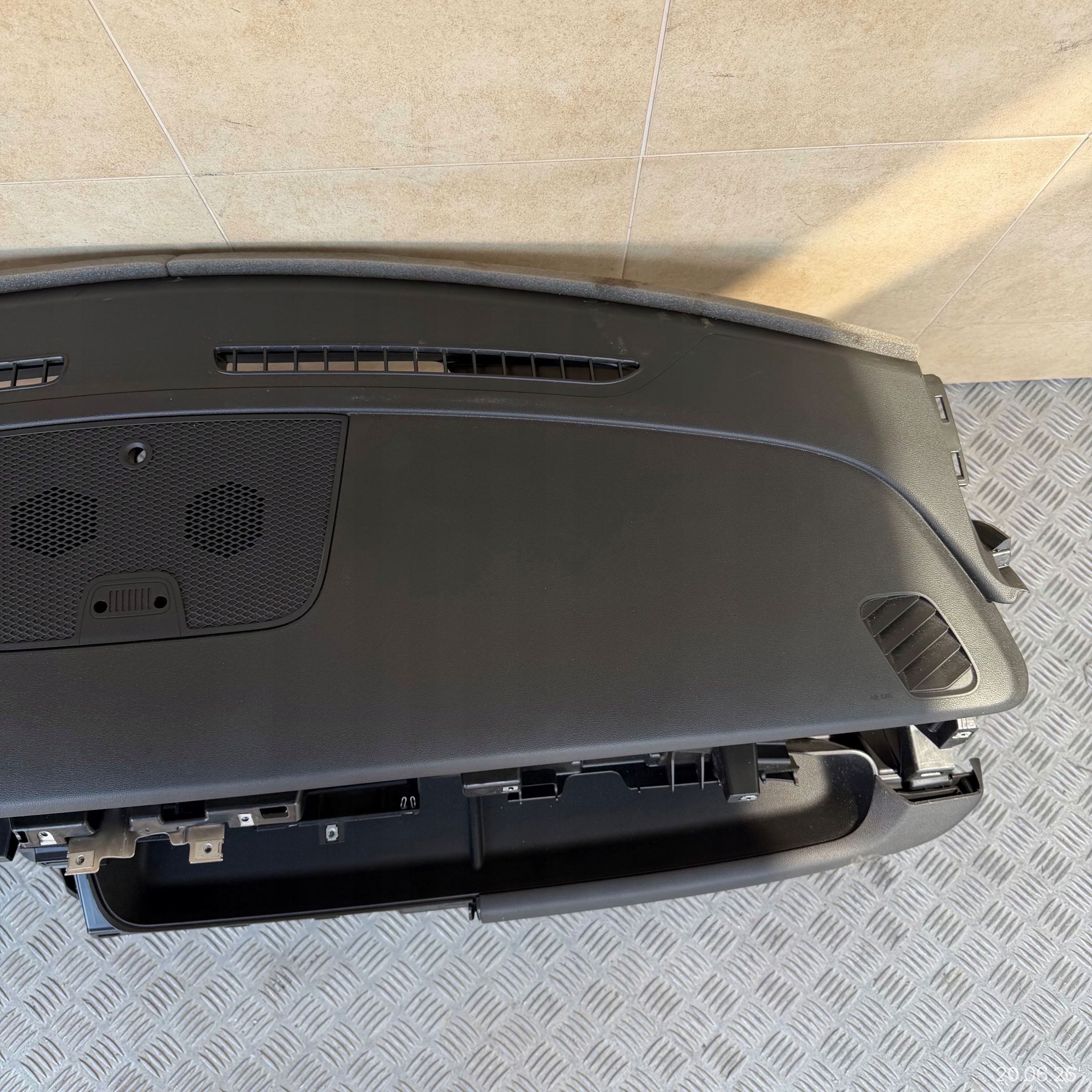 dashboard complete airbag console tension belts cockpit JEEP AVENGER 2023 ROK