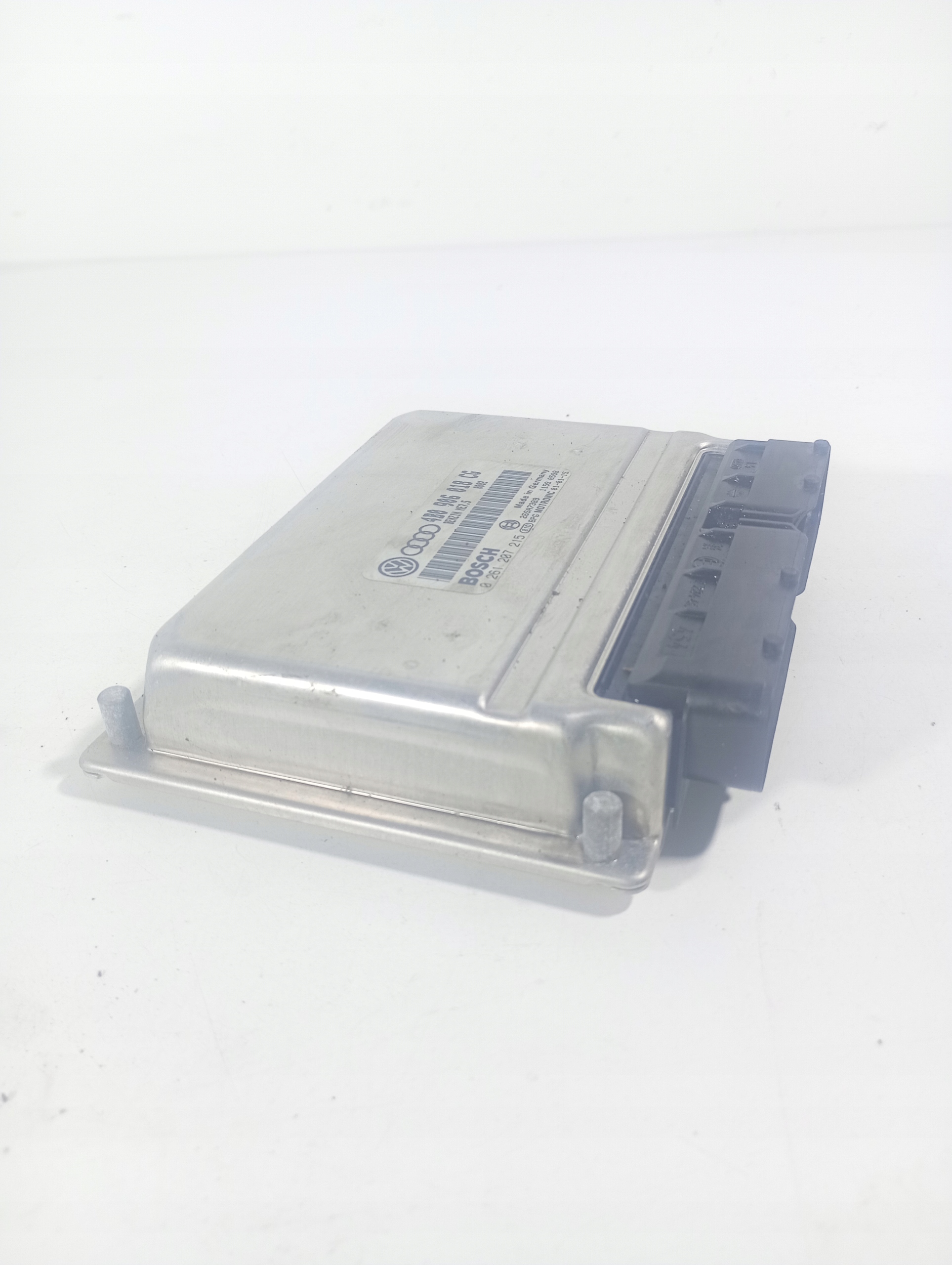 VW PASSAT B5 FL 00-05 computer control unit of the engine OE 4B0906018CG