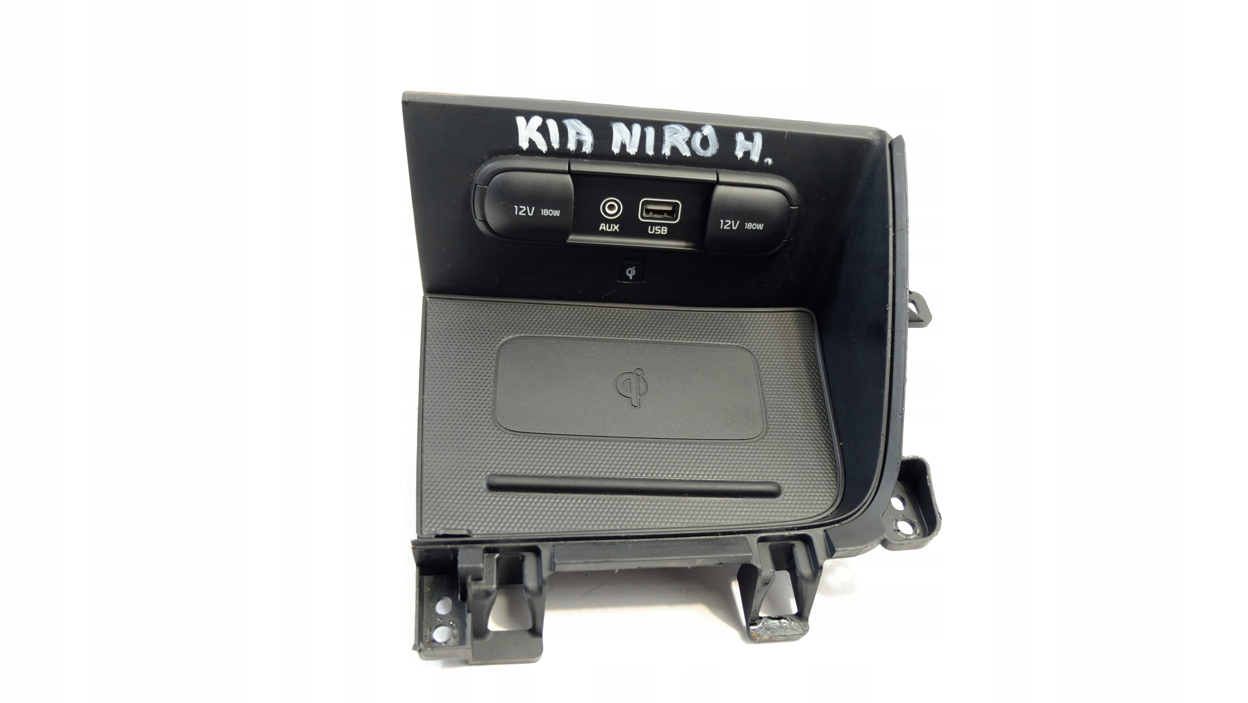 KIA NIRO I STACJA ŁADOWANIA INDUKCJA