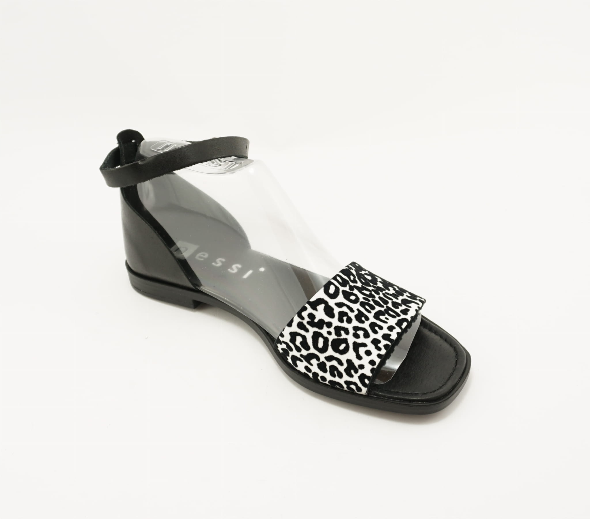 Sandały Nessi 21065 czarny biały Rozmiar 36 Marka Nessi