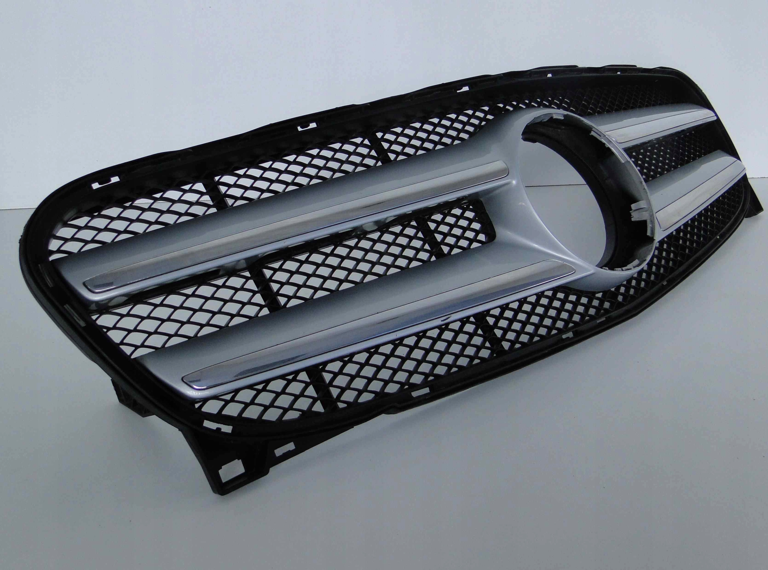 MERCEDES GLA X156 156 PRZED LIFTEM GRILL ATRAPA Typ samochodu 4x4/SUV Samochody osobowe