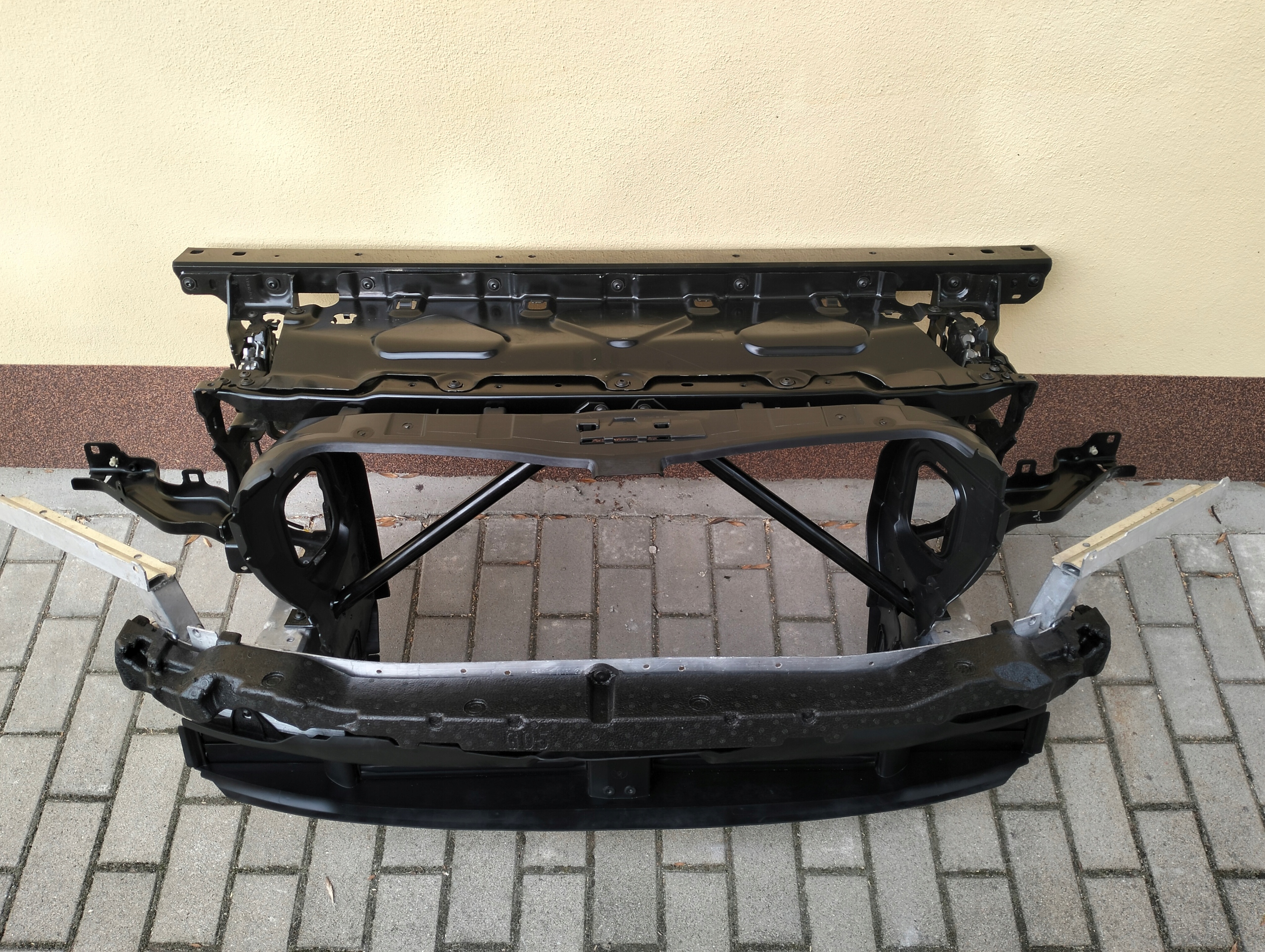 PAS PRZEDNI WZMOCNIENIE BMW X5 G05 Typ samochodu Samochody osobowe