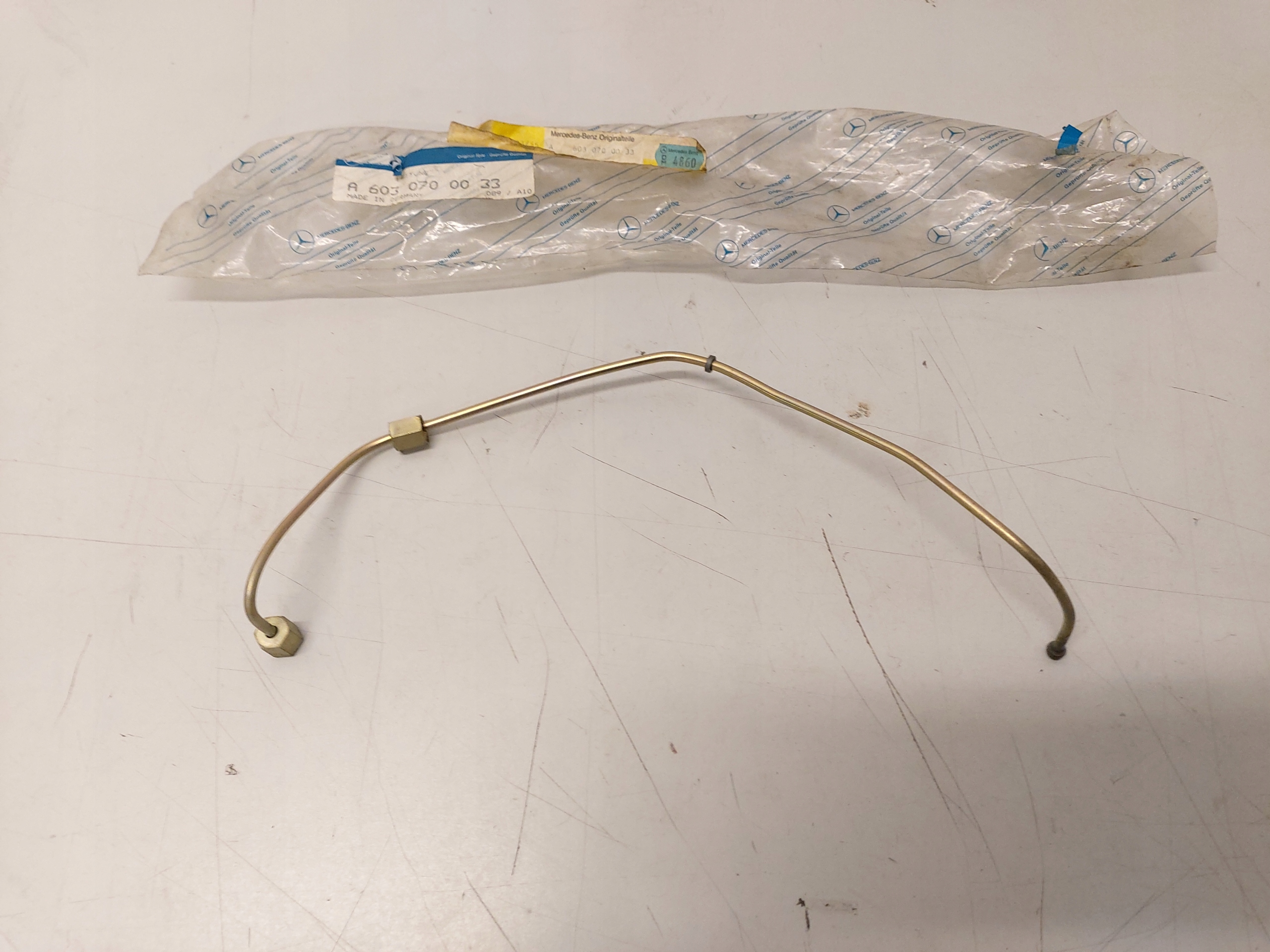 A6030700033 - MERCEDES W124 W126 W140 OM603 паливопровід