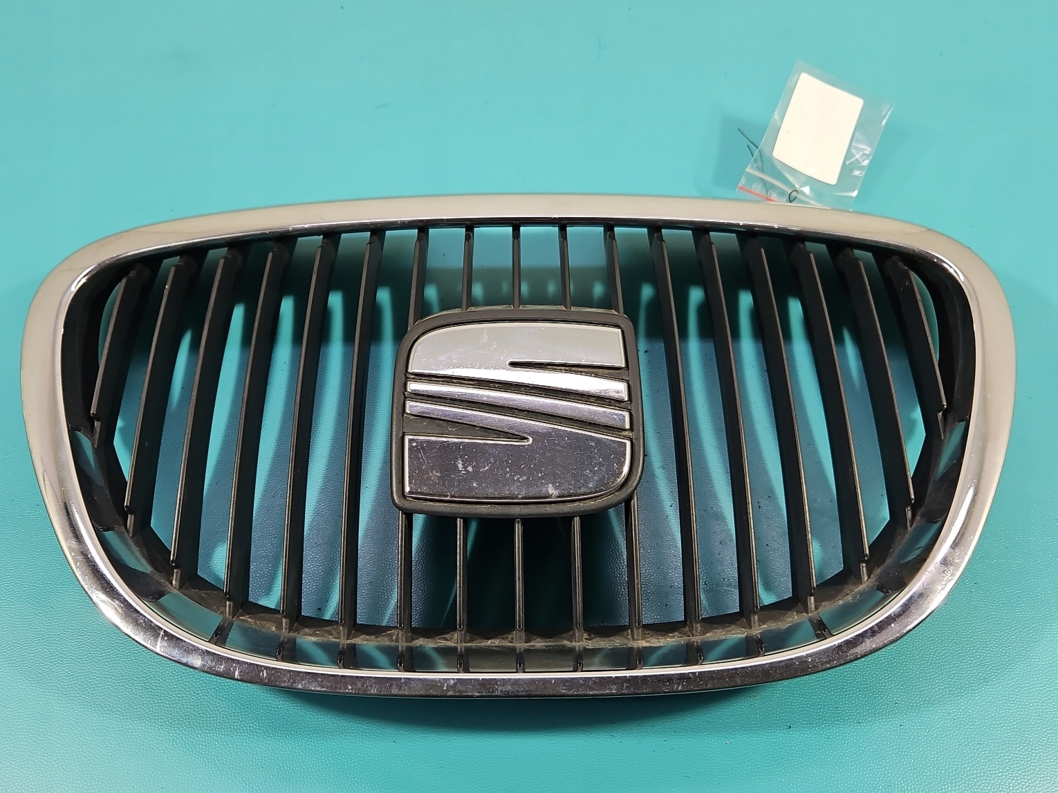 решетка радиатора seat Toledo III 3 oe 04- ALTEA