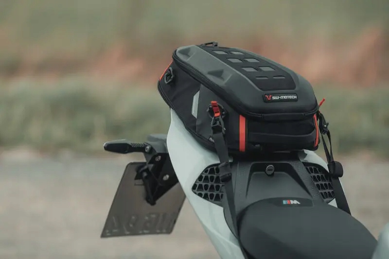 Taška na zadnú časť motocykla sedadlo SW-Motech Pro Roadpack 8-14L