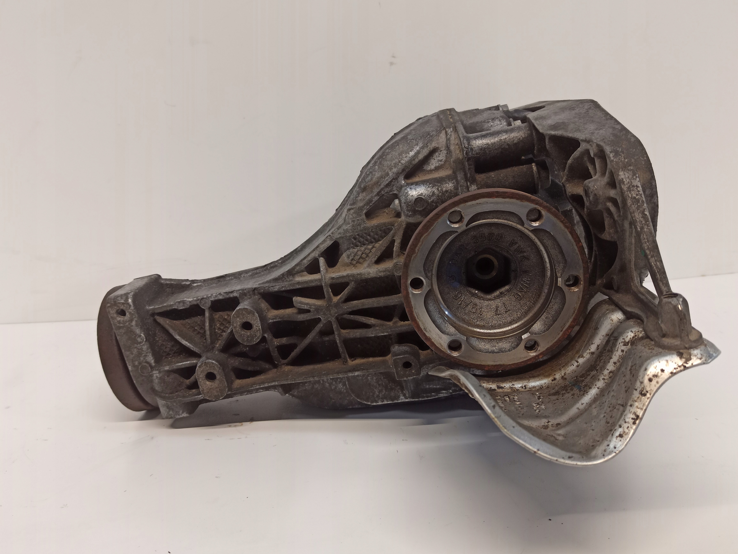 AUDI A8 D4 0bc500044d задній міст