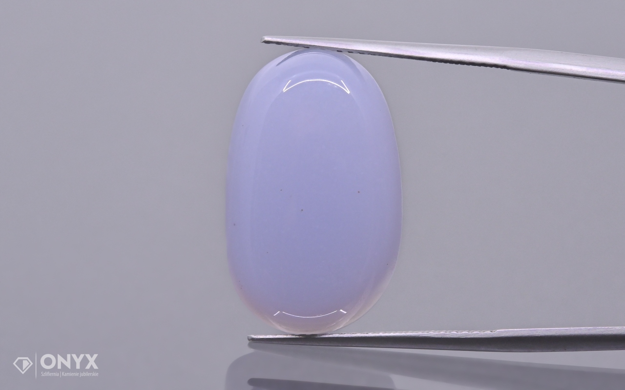 Chalcedon modrá konvexní nepravidelná destička 22x13,5 mm