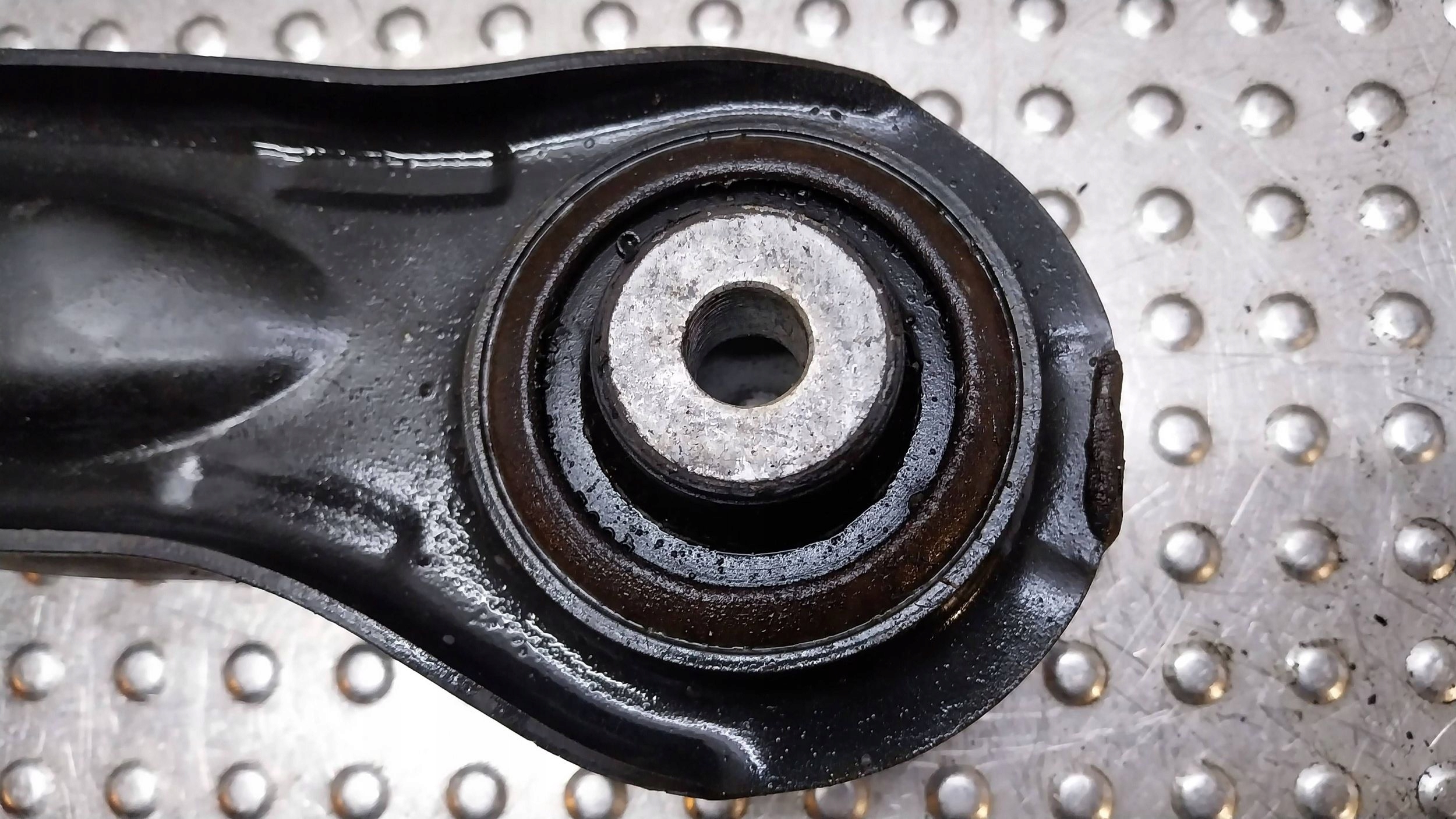 arm right front A6383300110 MERCEDES VITO W638 96-03