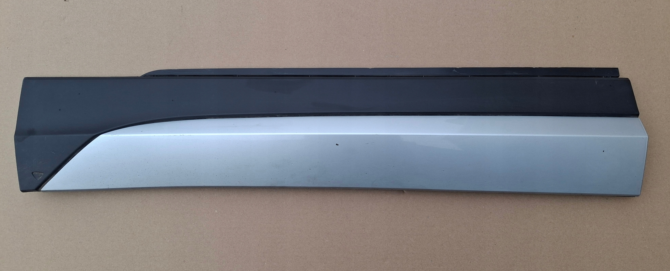 VW TIGUAN II 5NA LISTWA NAKŁADKA DRZWI LEWY PRZÓD 5NA854939S Producent części Volkswagen OE