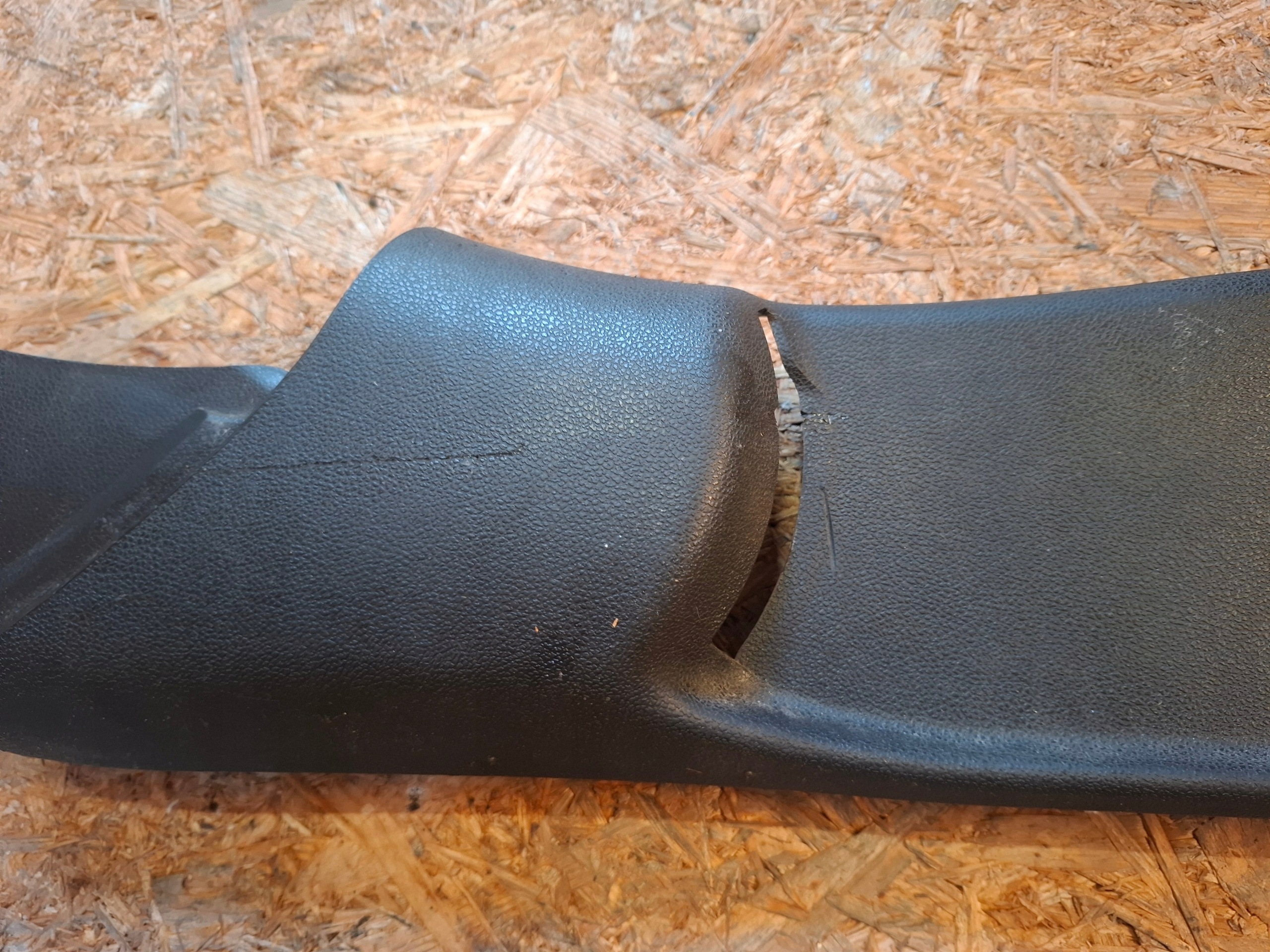 Blende Abdeckung SITZ rechts MERCEDES CLK W209