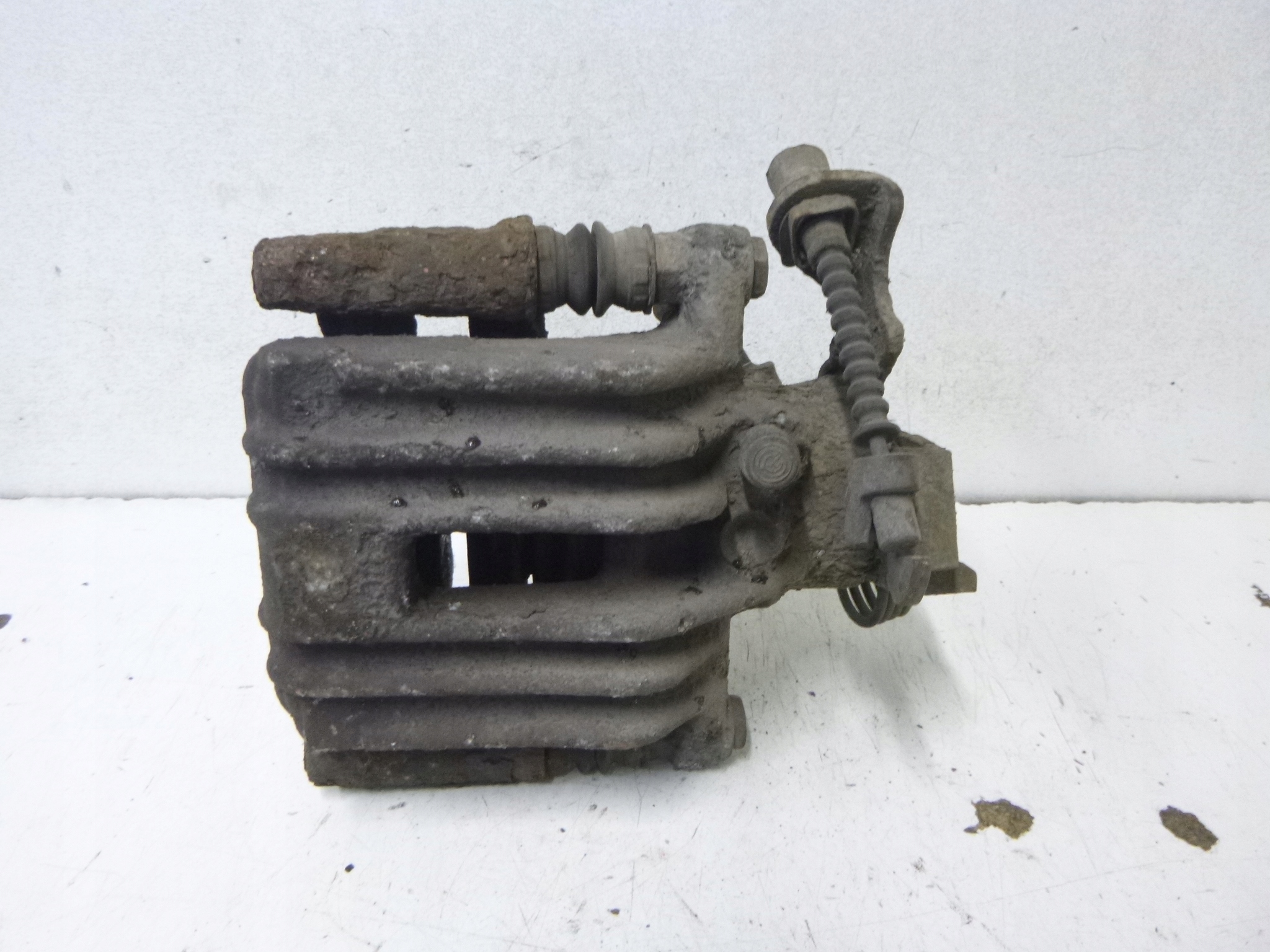 caliper brake rear part left VW Passat B5 1.8