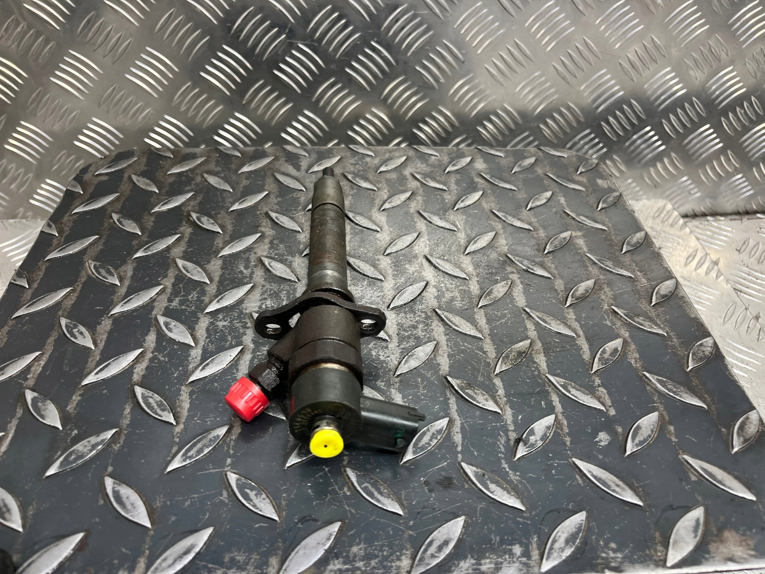 nozzle injector VOLVO XC90 8658351