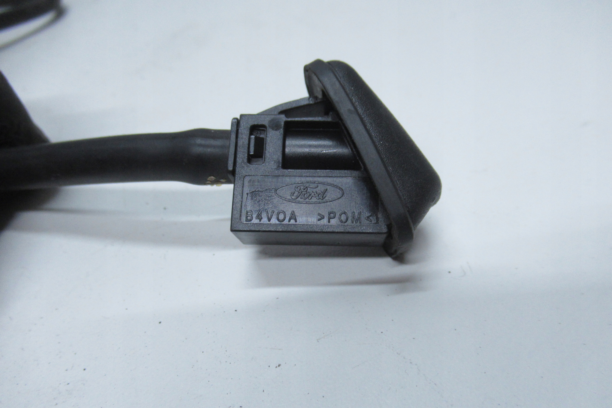 FORD FOCUS MK4 DYSZE mlaznice KOMPLET