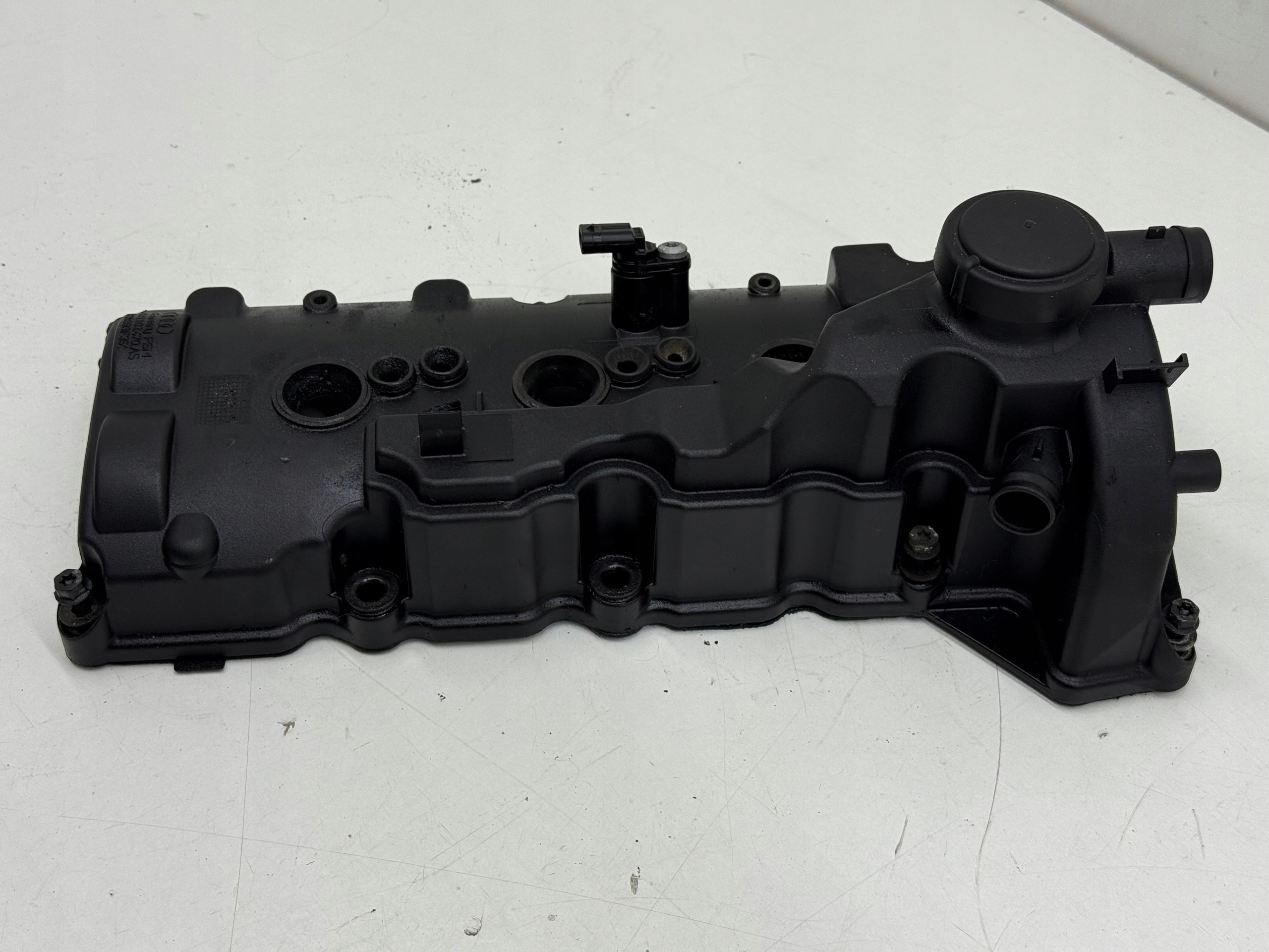 AUDI A6 A7 C7 3.0 BiTDI CGQ Abdeckung der Ventile rechts odma SPRAWNA CALA!
