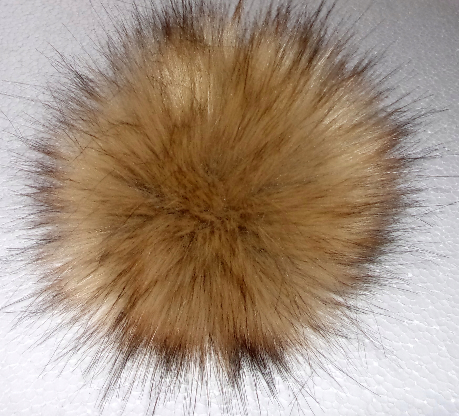 

Futrzany Pompon do Czapki Eko Lis 12cm