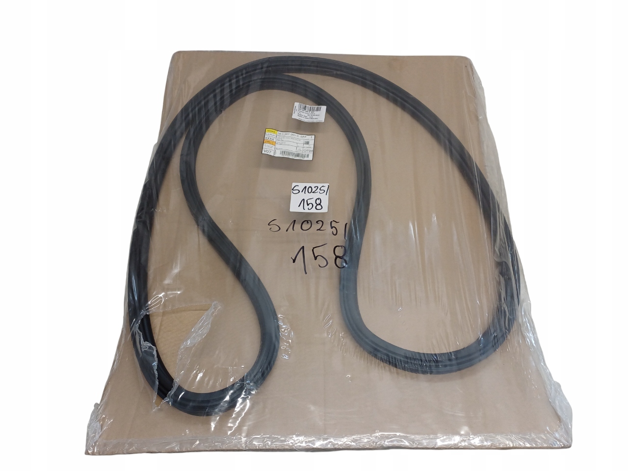 SKODA OCTAVIA 4 IV 19- USZCZELKA DRZWI LEWY PRZÓD 5E3867365C NOWA