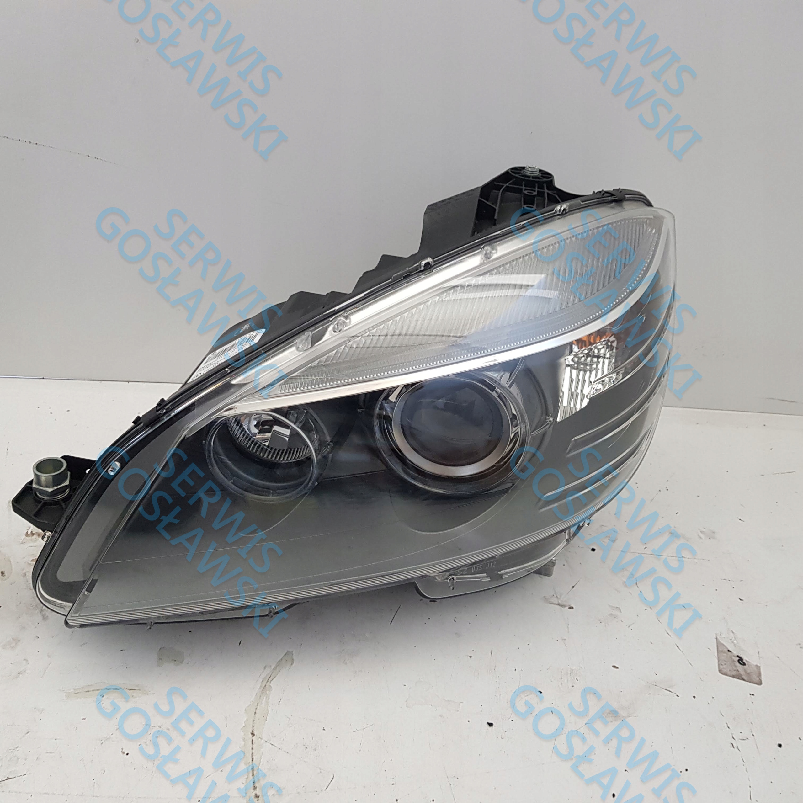 MERCEDES C 63 AMG REFLEKTOR LAMPA KOMPLET NOWY Wersja Europejska