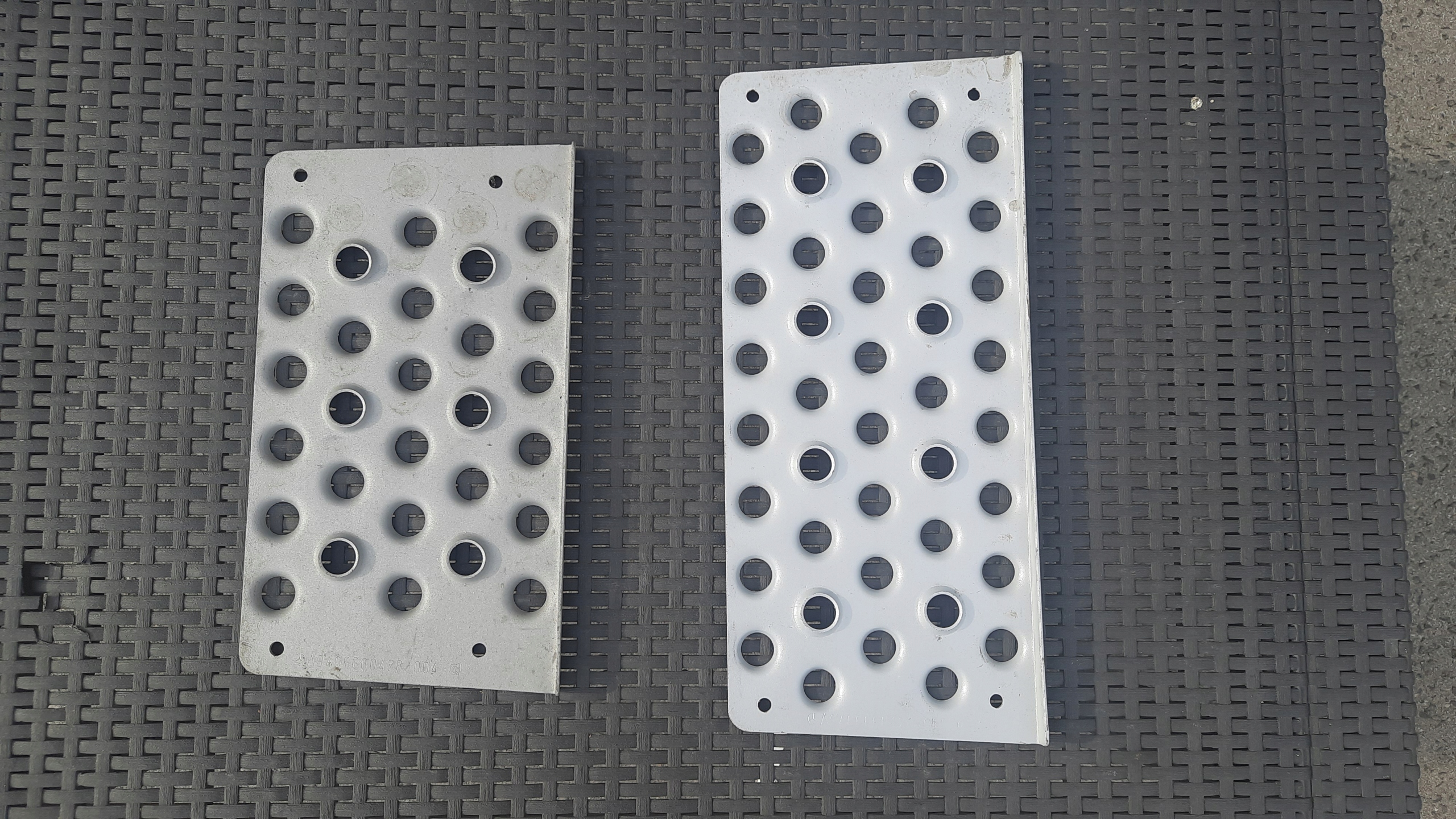 STOPIEŃ METALOWY MERCEDEZ ATEGO KOMPLET