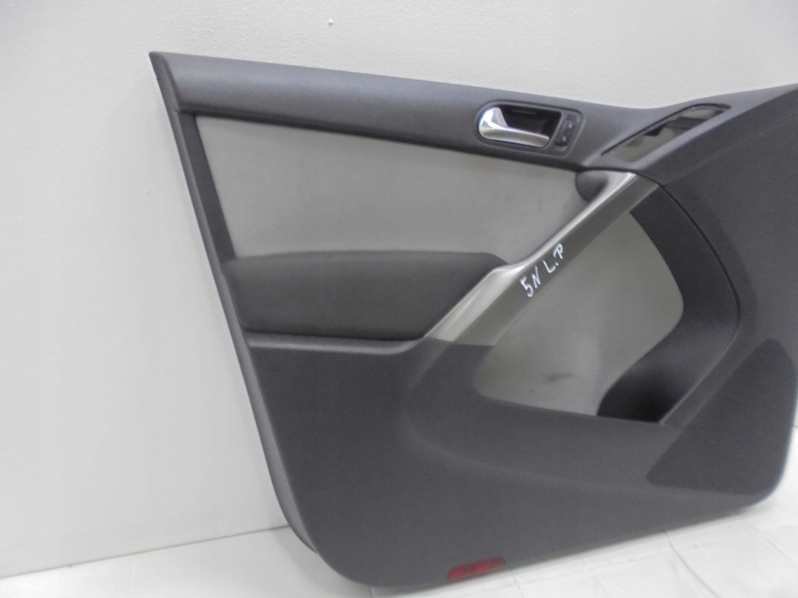 VW TIGUAN 5N 07-15 UPHOLSTERY LEFT FRONT