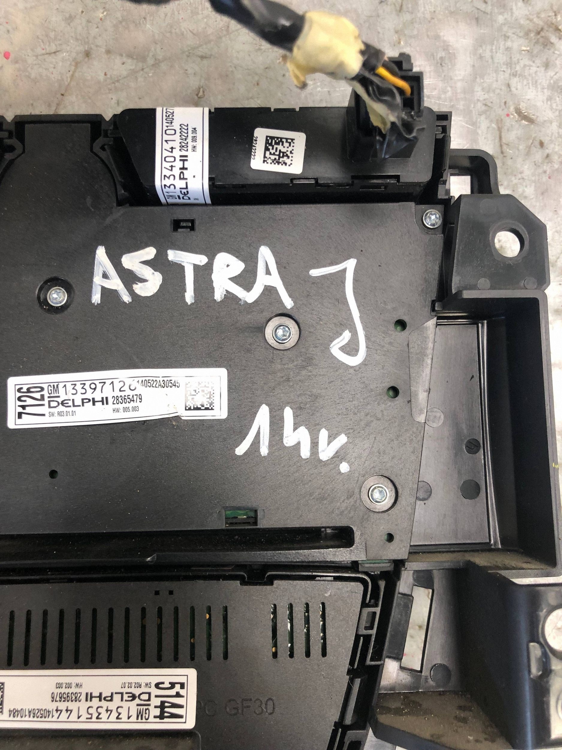 control panel OPEL ASTRA J 13397126 13435144