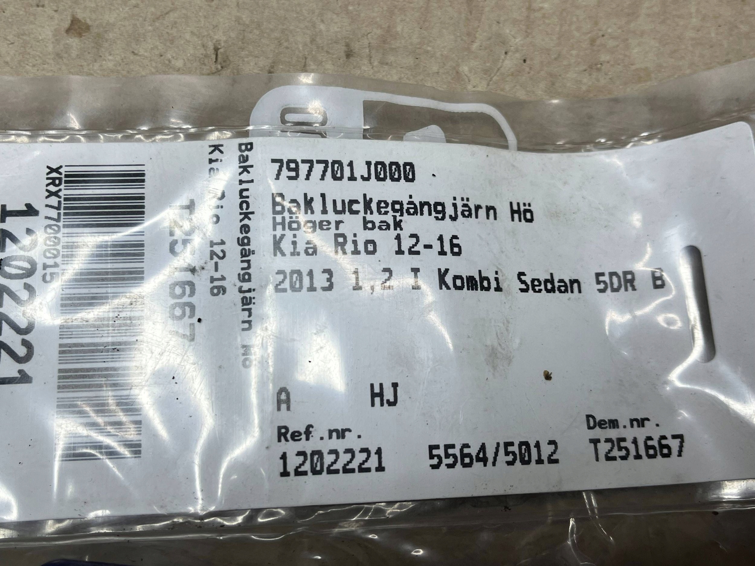 hinges bonnet boot KIA Rio 797701J000