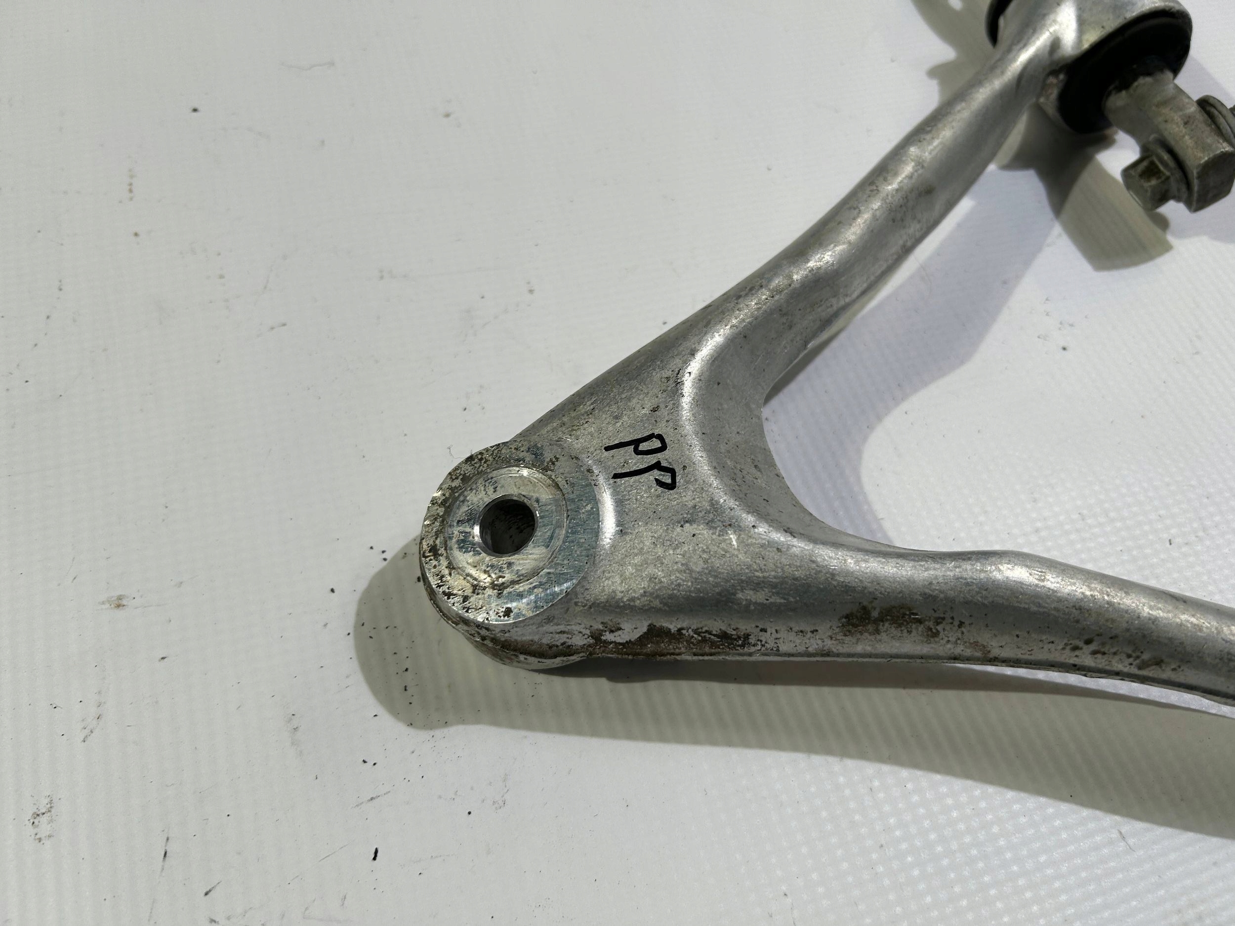 arm front front right upper Chevrolet Corvette C5 1997-2004