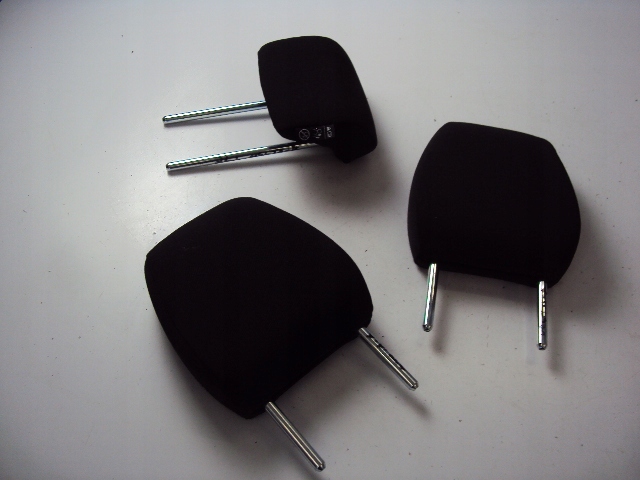 ПОДГОЛОВНИКИ ЗАДНИЕ MERCEDES X-CLASS