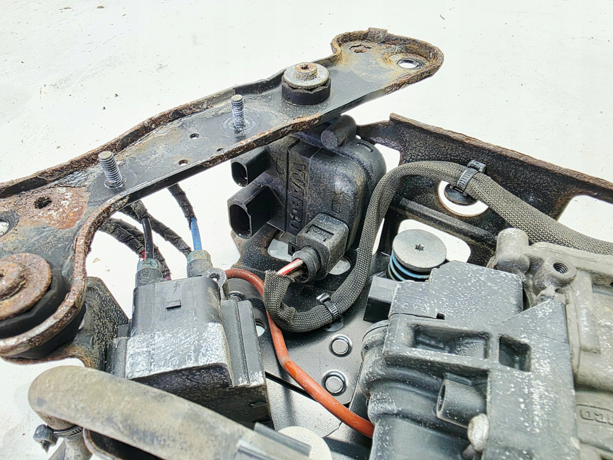 compressor compressor; springing PNEUMATYKI AUDI A6 C8 A7 4K0616005B