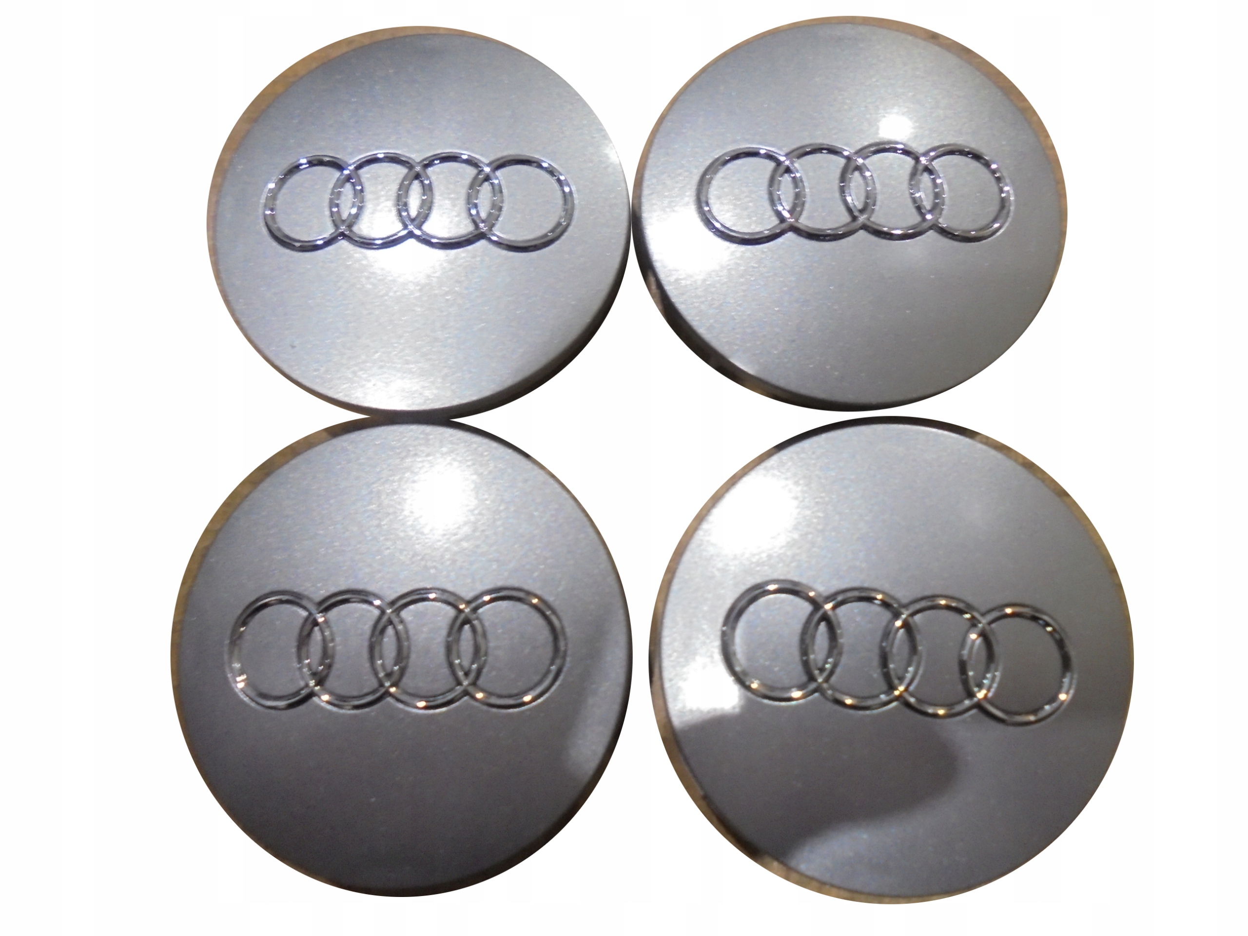 Крышки для оригинальных дисков AUDI 8T0 62 мм