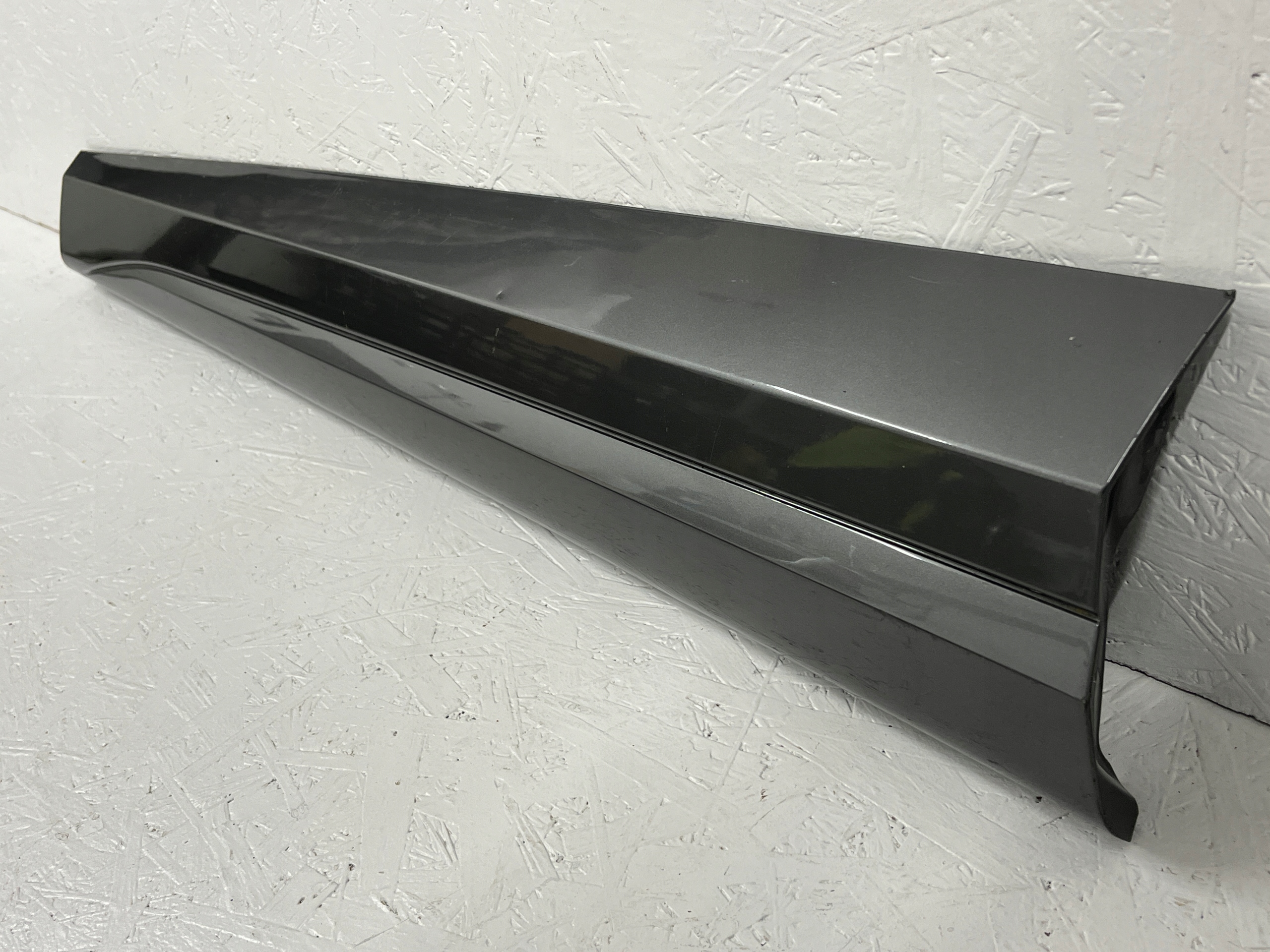 SEAT CUPRA FORMENTOR LISTWA LEWA PRZÓD 5FF854939B PRZEDNIA ORG FV WYS 24H Producent części Cupra OE