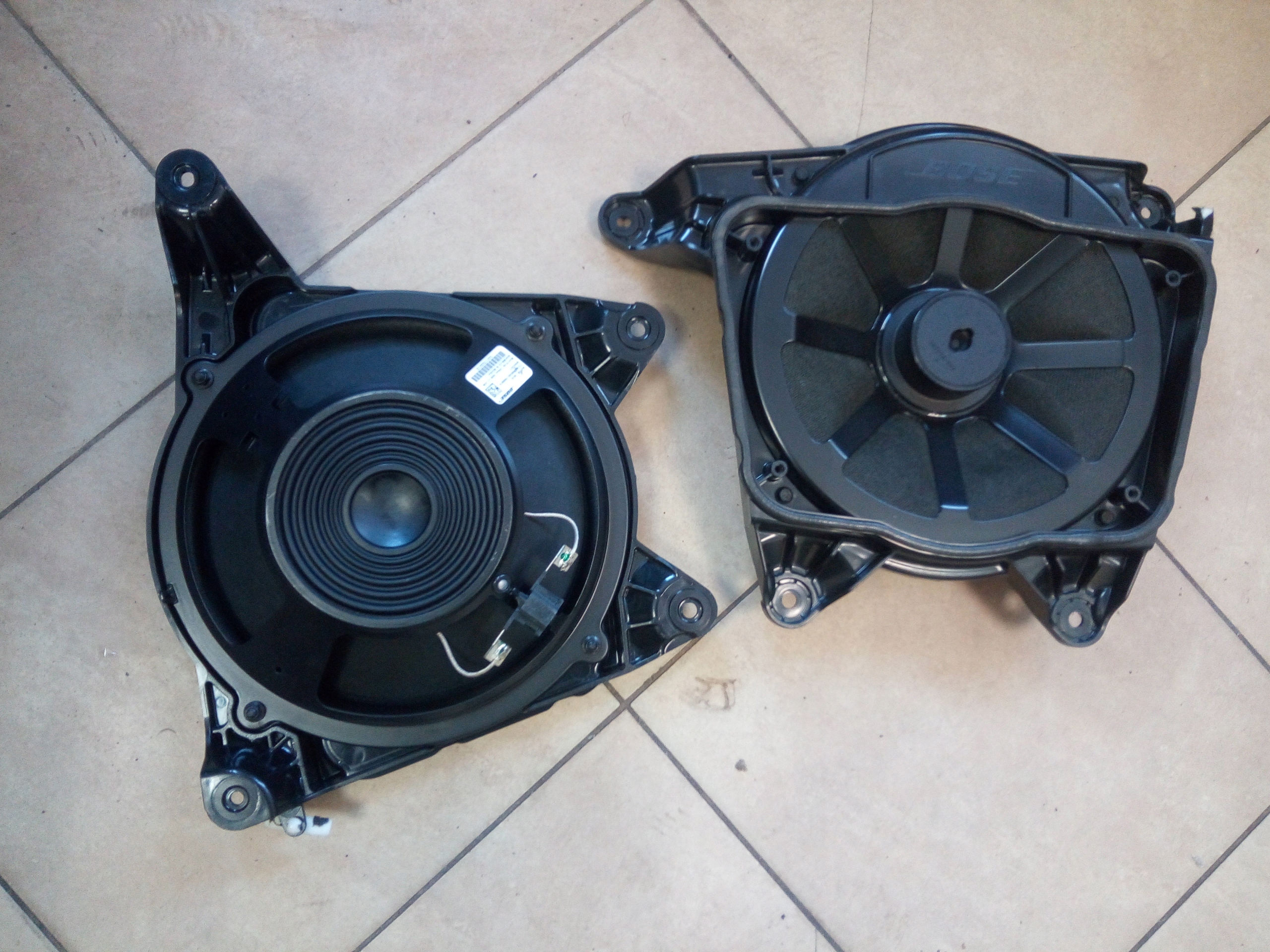 Громкоговоритель AUDI A8 D4 BOSE 4H1035481 задн.*