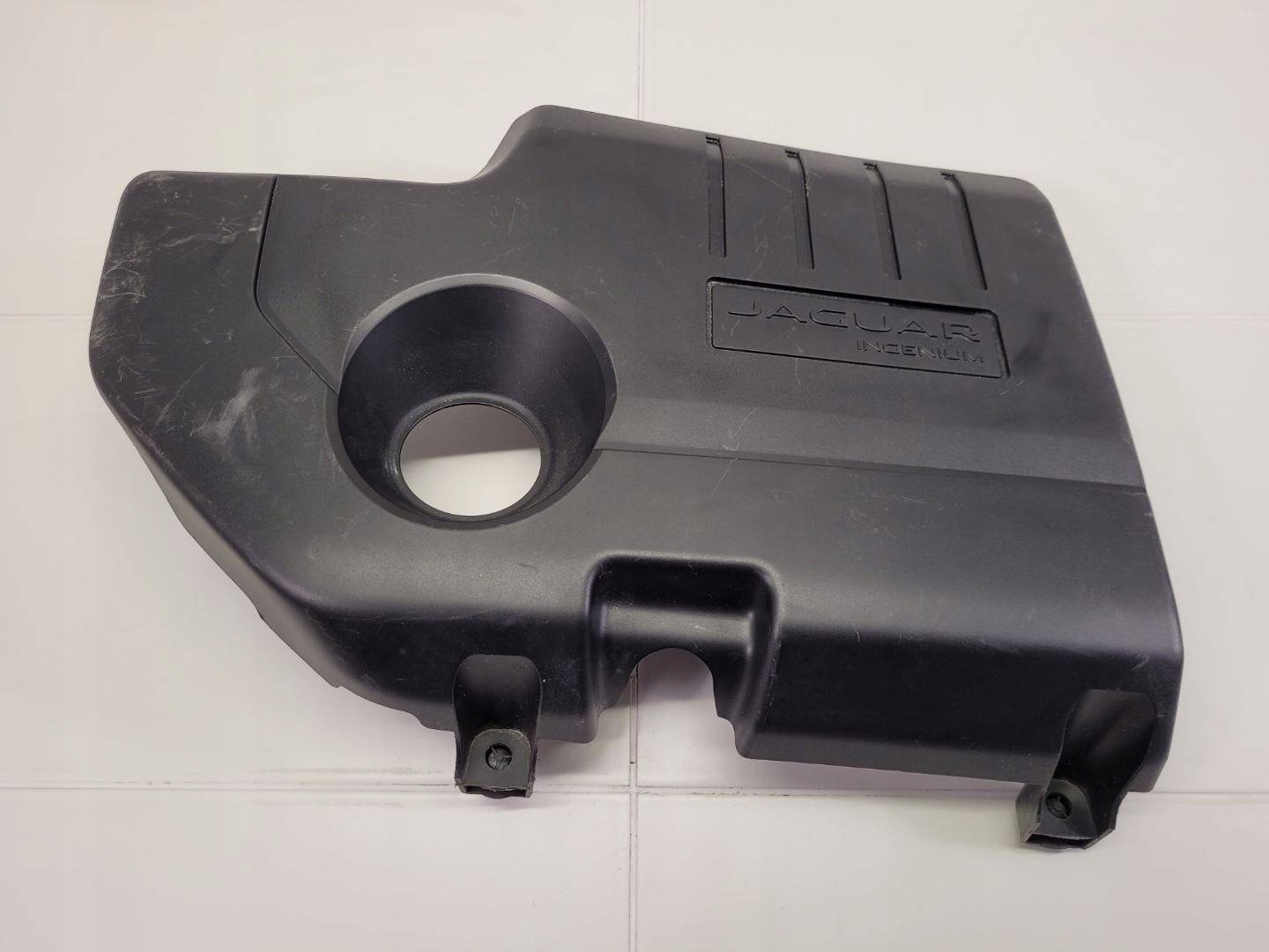 cover upper of the engine front Jaguar E-Pace 2020 J9C3-6A949-A