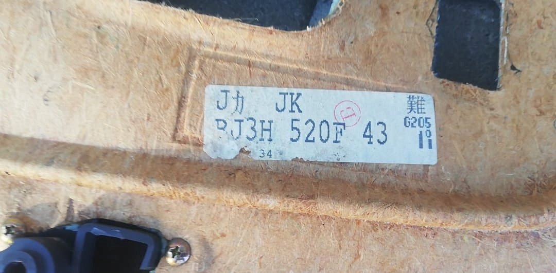 mazda 323 BJ дверные карты задний правый