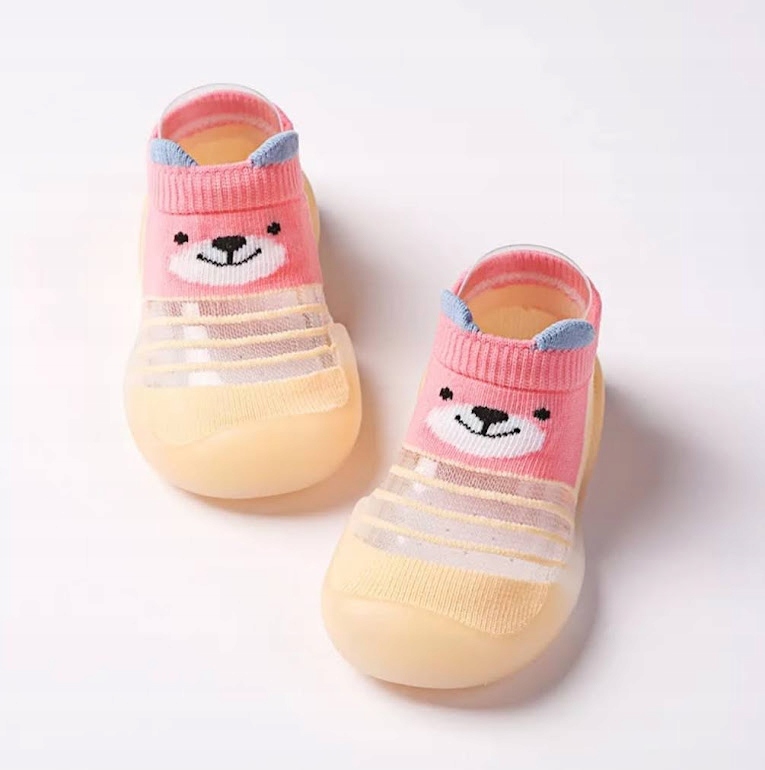 Skarpetobuty z gumową podeszwą KAPCIE dla dziewczynki 18/19 11,5cm RÓŻOWE Kolor wielokolorowy