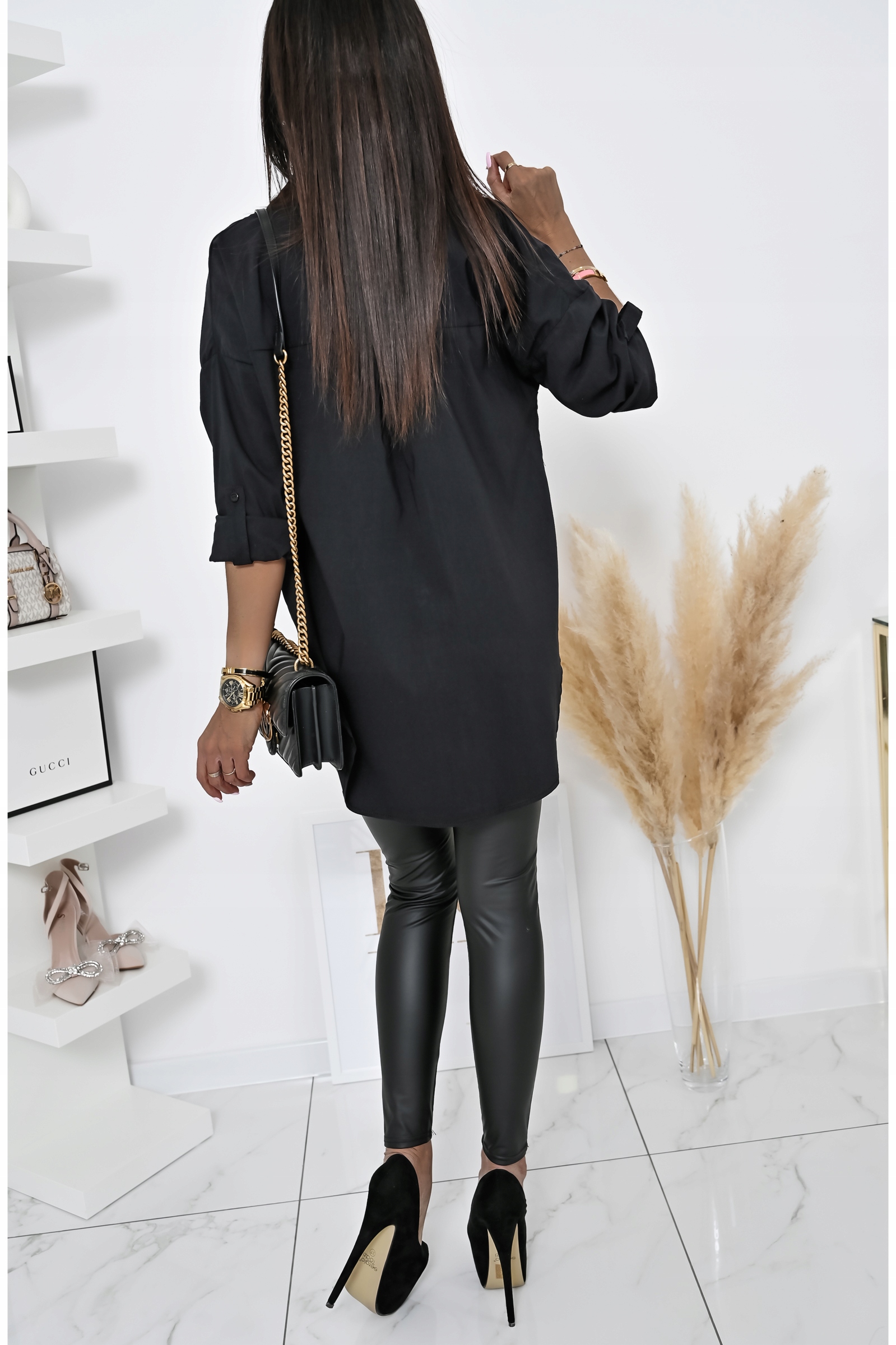 CASUALOWA KOSZULA OVERSIZE EMMELINE! WZ.19 L Kolor czarny