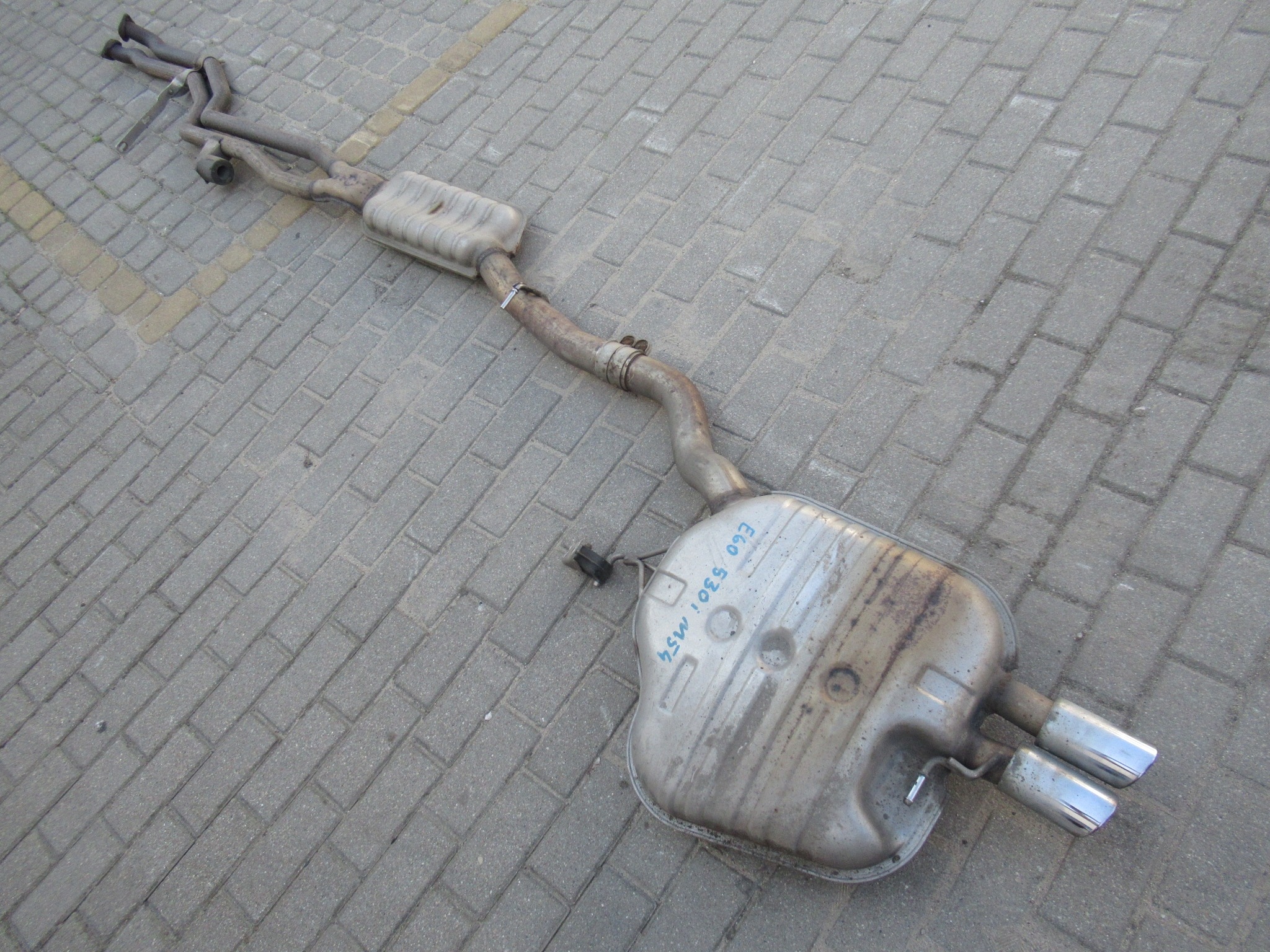 silencer exhaust system koncowki BMW 5 e60 e61 2.2 2.5 3.0 M54 192km 231km