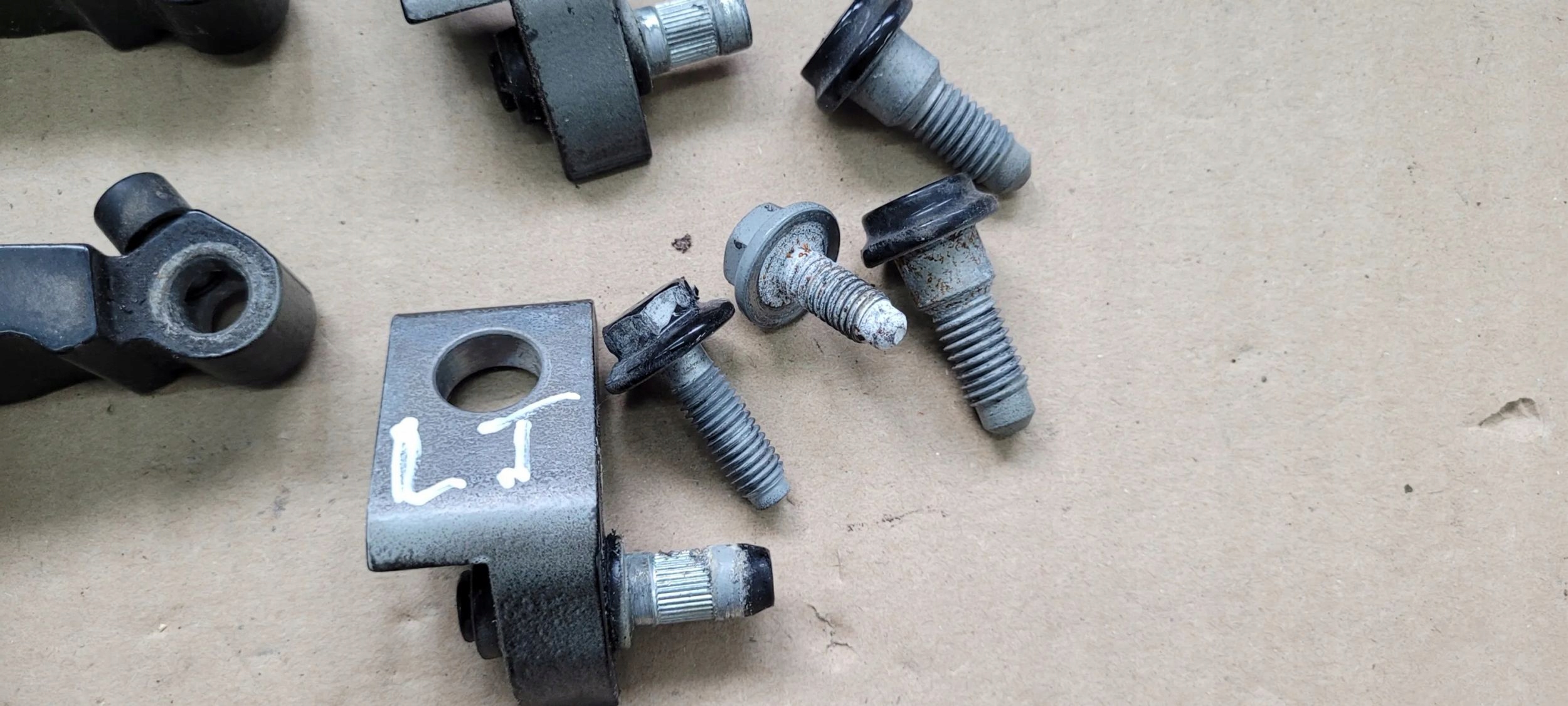 A6 C7 4G hinge hinges door left left rear part LY9B A7 4G