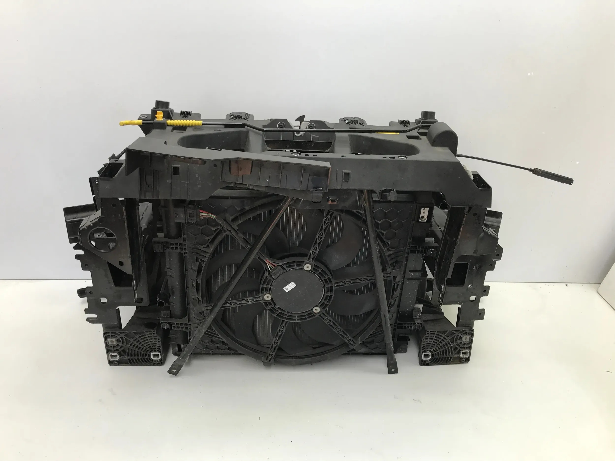 VW ID.4 ID4 2022 PAS PRZEDNI WZMOCNIENIE BELKA CHŁODNICE WENTYLATOR KOMPLET Typ samochodu Samochody osobowe