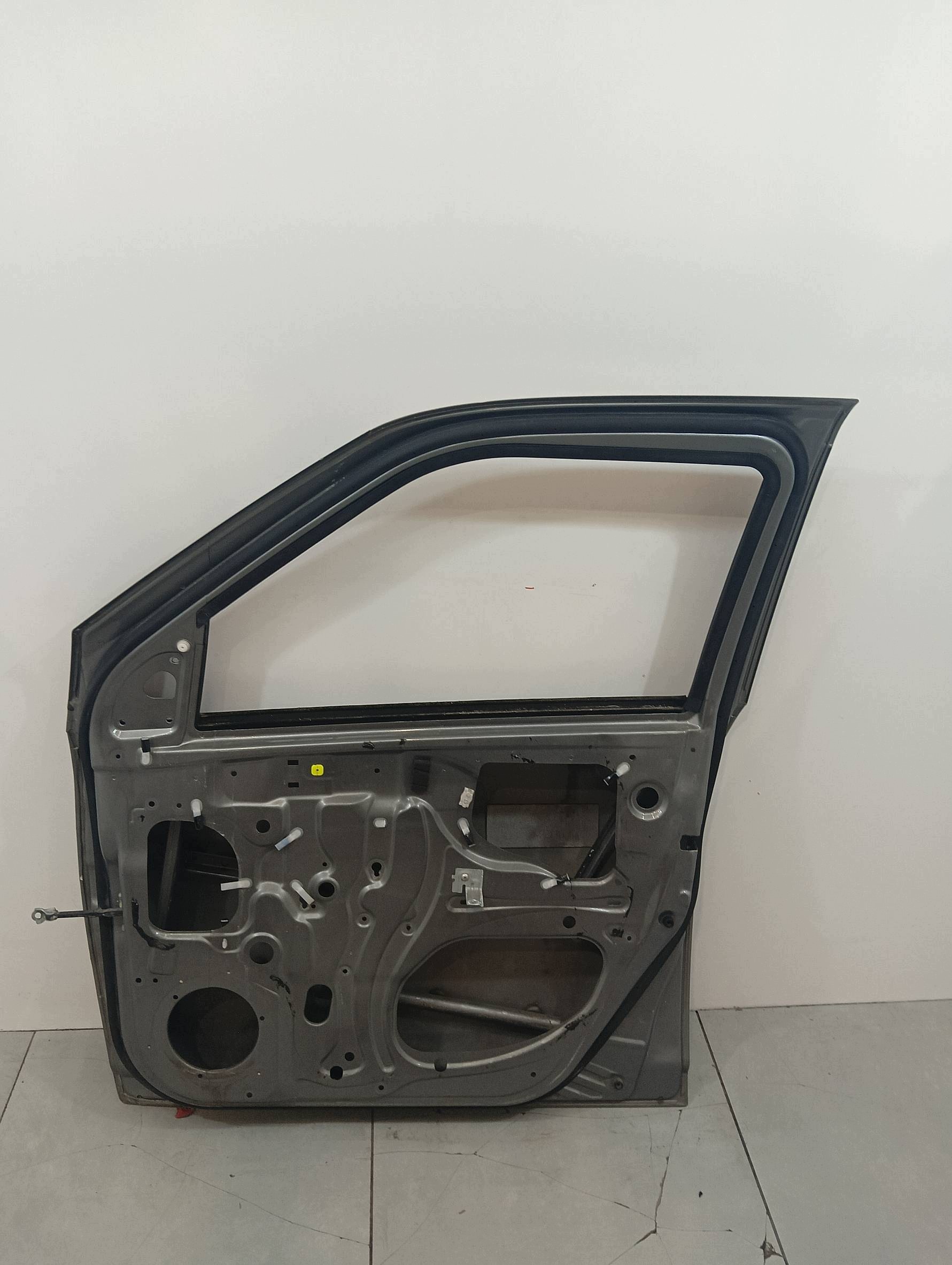 door right front ZCD MK6 Suzuki Swift IV (2004-2010)