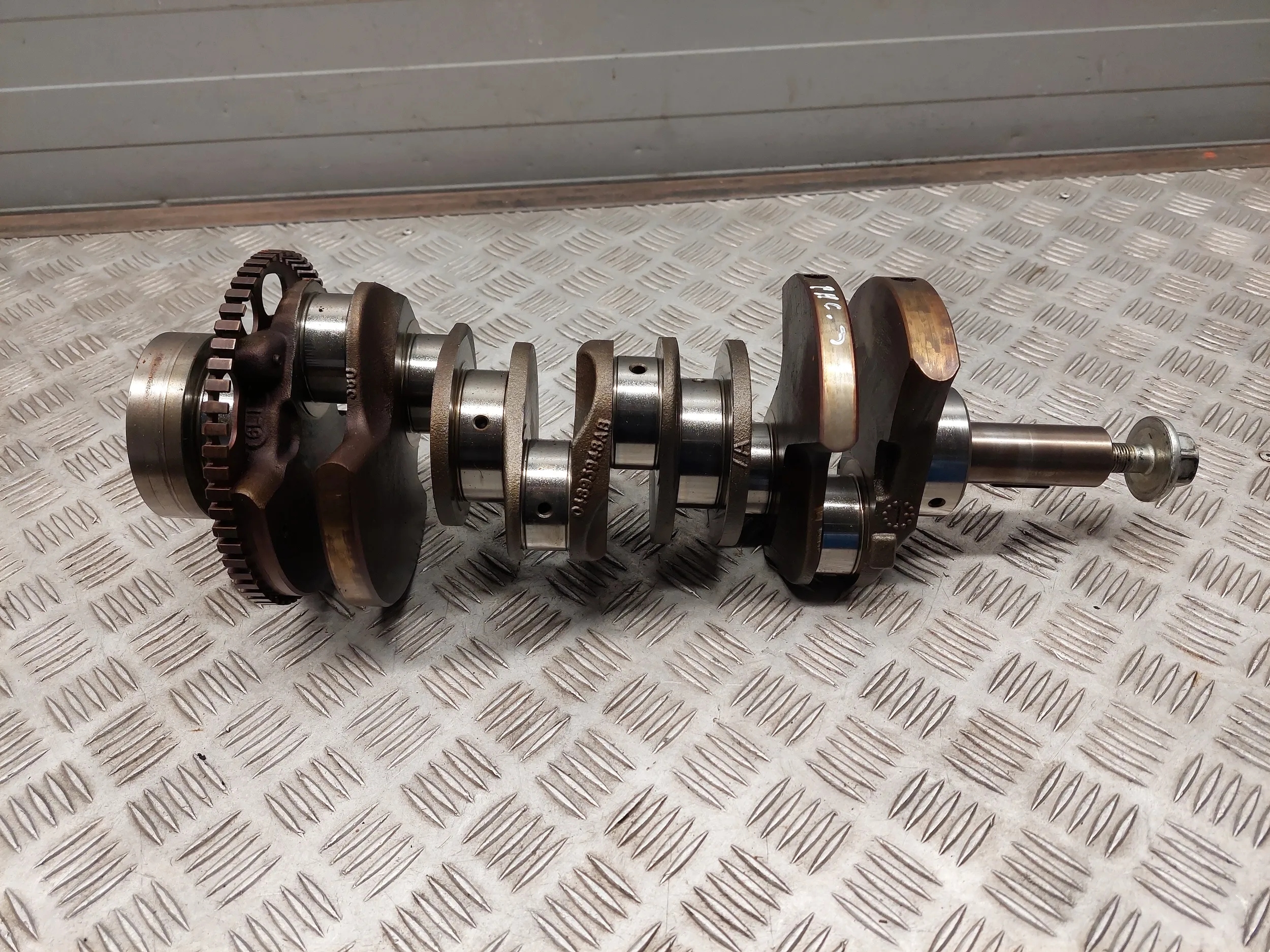 Chrysler Pacifica 04893948AB Wały korbowe