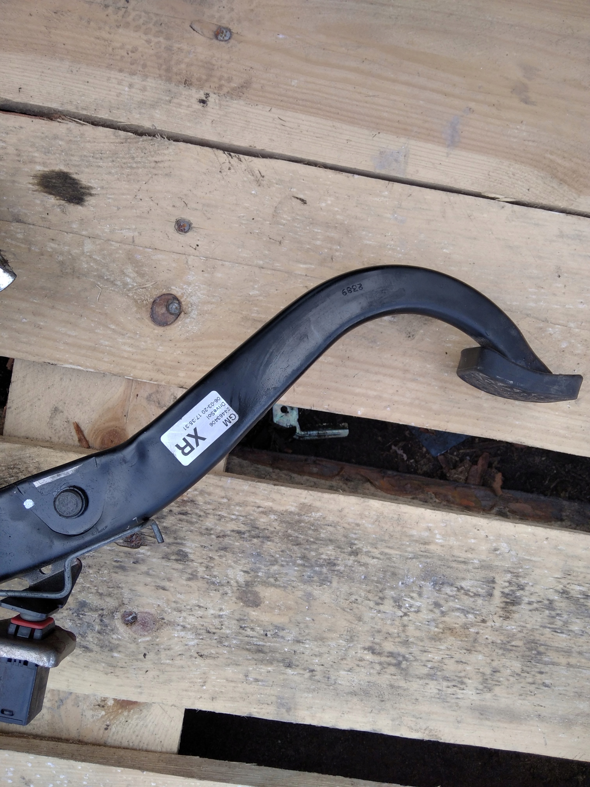 OPEL ZAFIRA B 1.6 16V PEDAL bremse 24463406