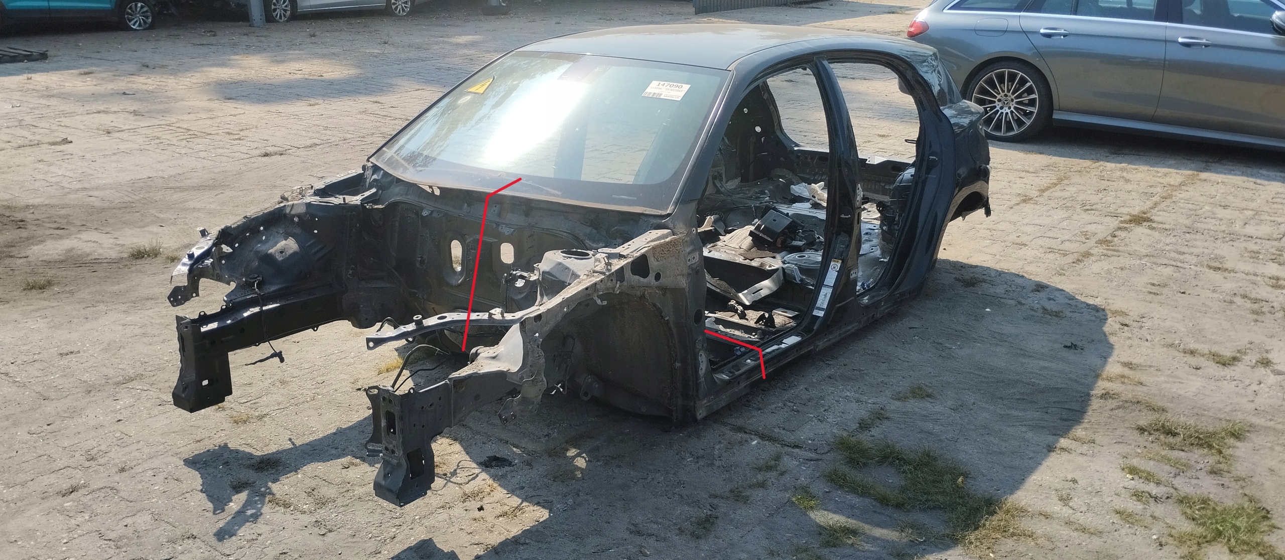 ЧЕТВЕРТИНА ЛОНЖЕРОН ЛІВИЙ ПЕРЕД LEXUS Ct200h CT00h Ct200 2011-