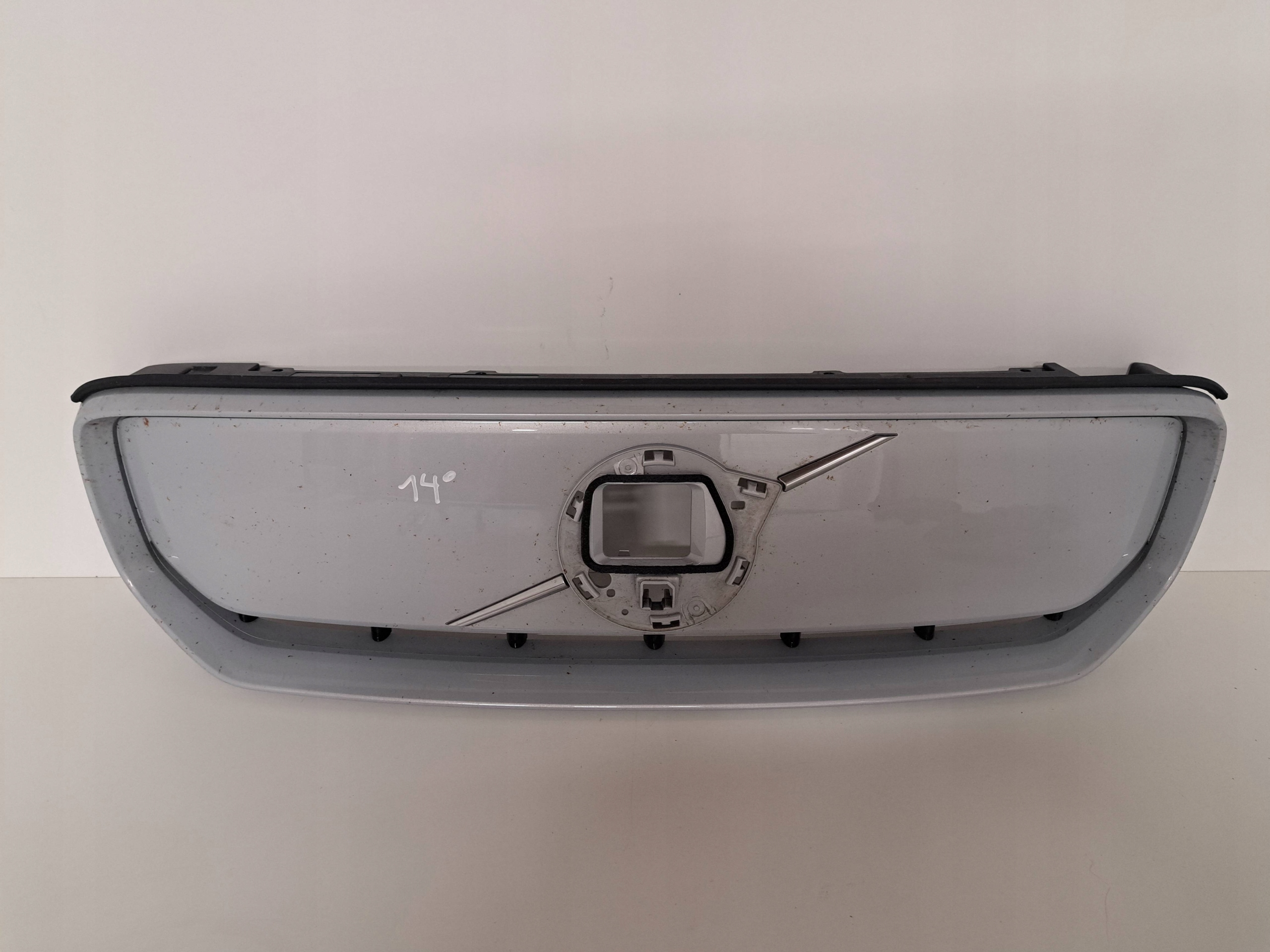 VOLVO XC40 RECHARGE 32228390 ELEKTRYK ATRAPA CHŁODNICY GRILL