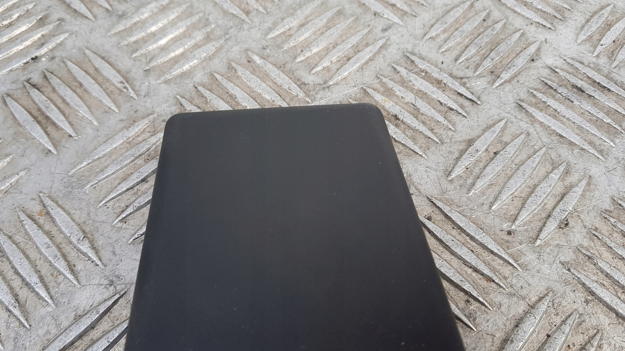 MERCEDES W212 W204 Handschuhfach Abdeckung, Hutablage A2046830075