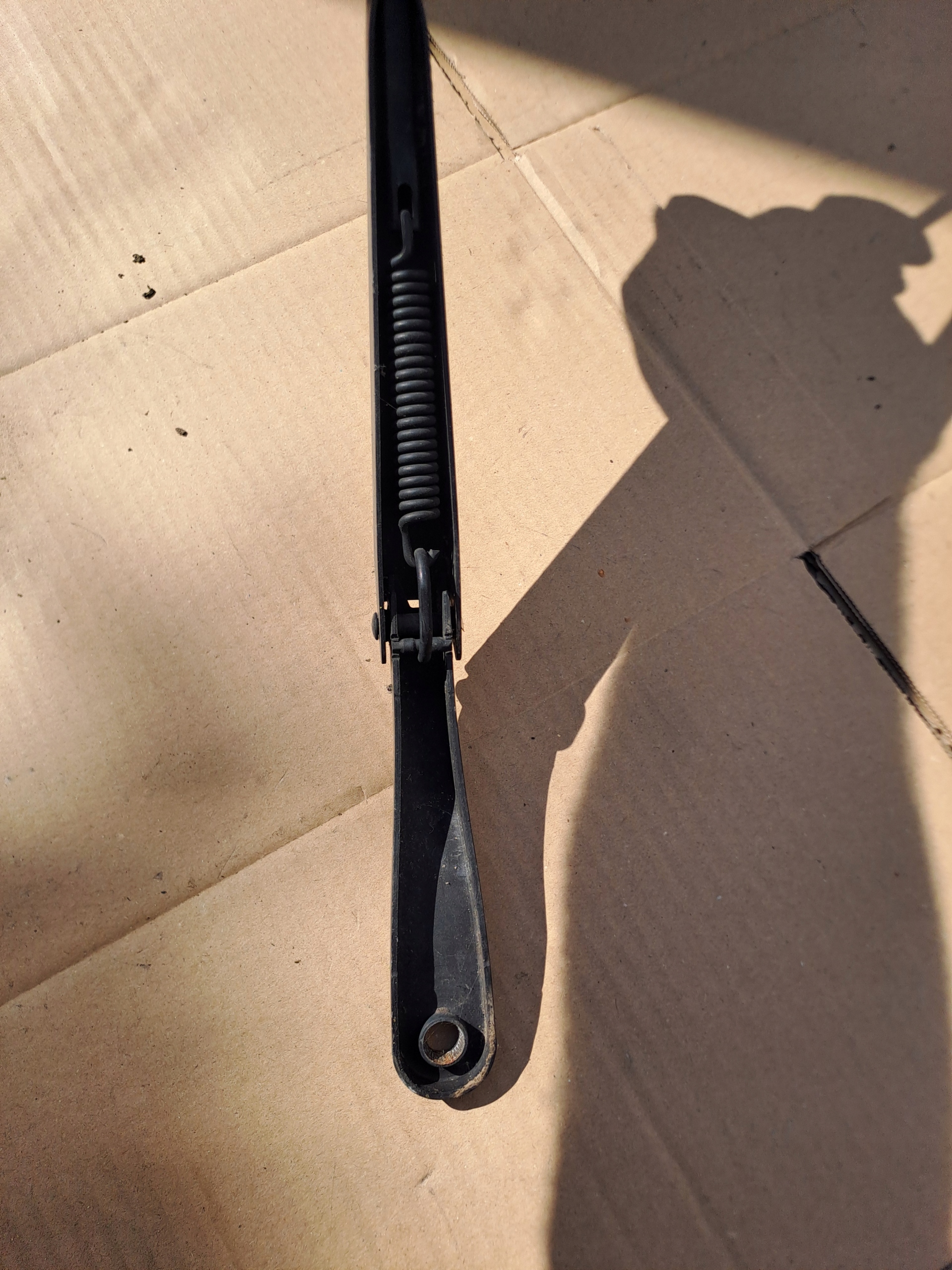 wiper arm left RENAULT MASTER III 8200734777
