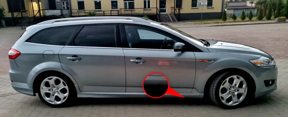 ZASLEPKA PROGU PRZOD FORD MONDEO MK4 TITATNIUM S R Numer katalogowy części PL995869 RH